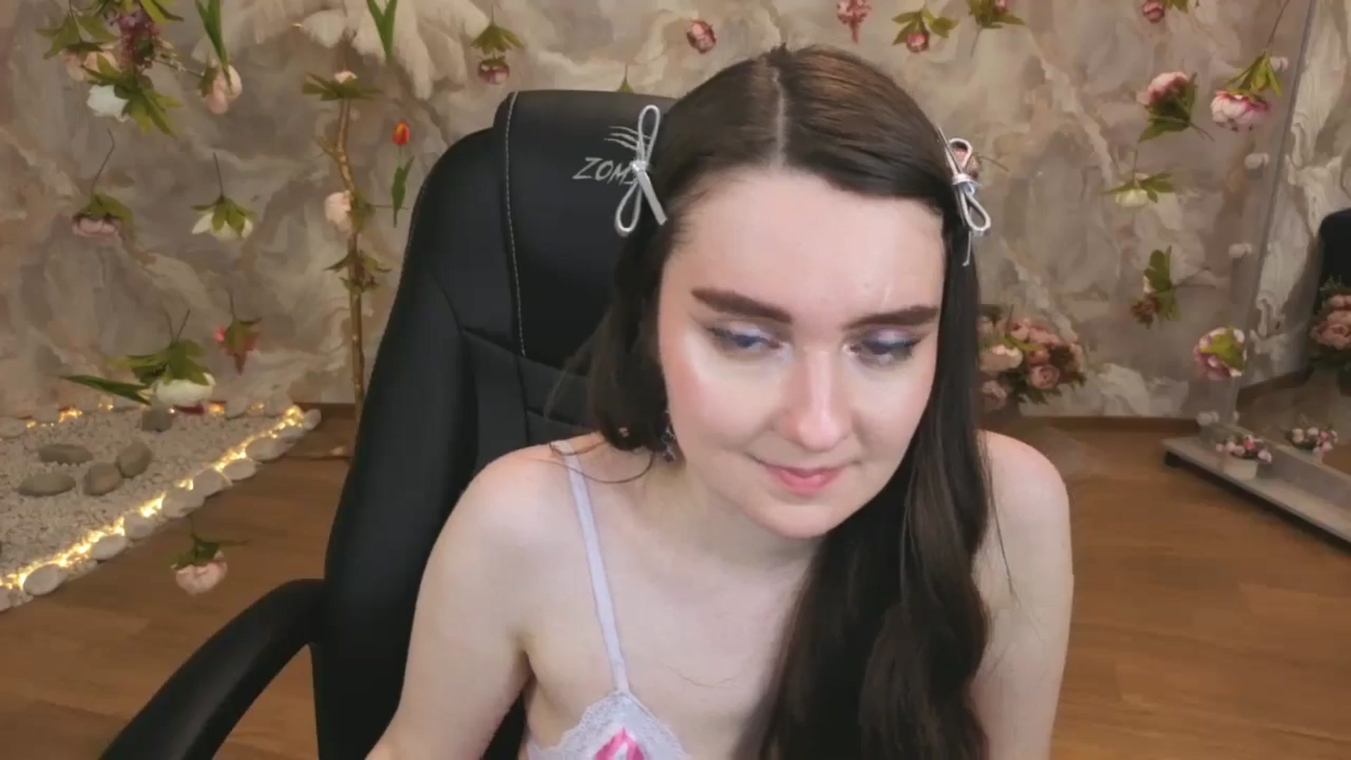 Gallery image thumbnail from Milim_Nava's myfreecams stream on, 03/25/2026, 10:23 image 9 of 20