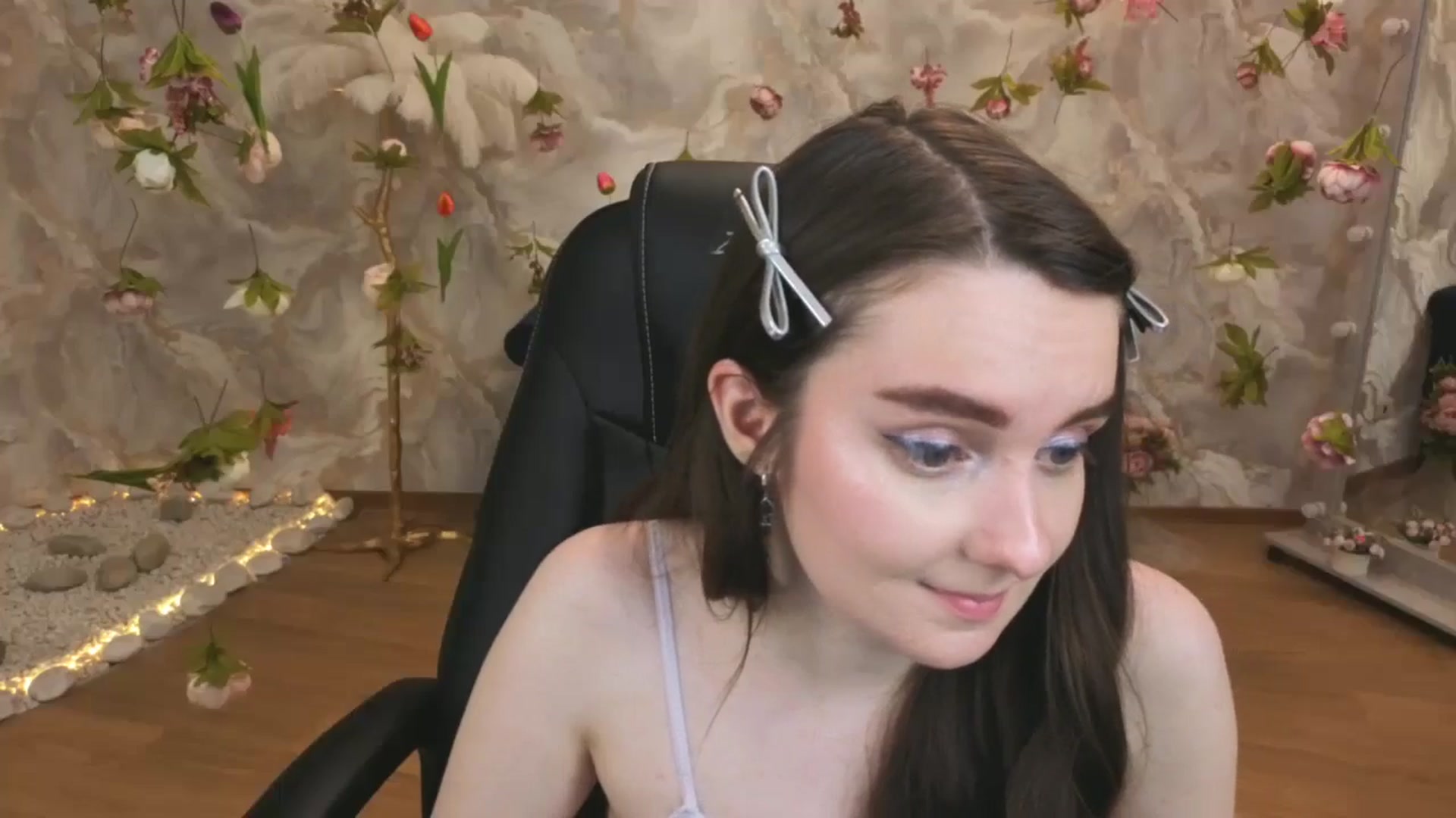 Gallery image thumbnail from Milim_Nava's myfreecams stream on, 03/25/2026, 10:56 image 19 of 20