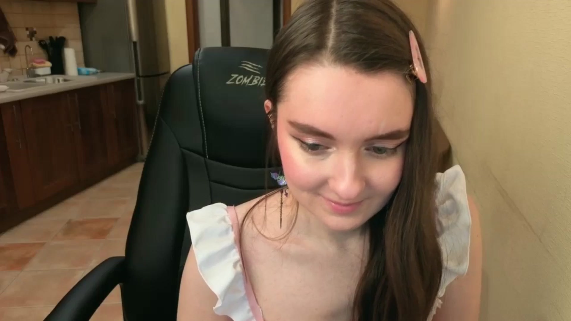 Gallery image thumbnail from Milim_Nava's myfreecams stream on, 03/27/2026, 14:40 image 14 of 20