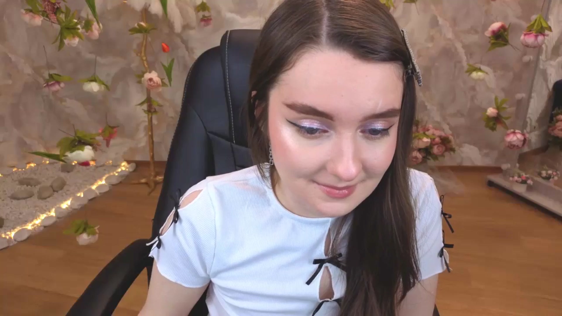 Gallery image thumbnail from Milim_Nava's myfreecams stream on, 03/29/2026, 18:40 image 16 of 20