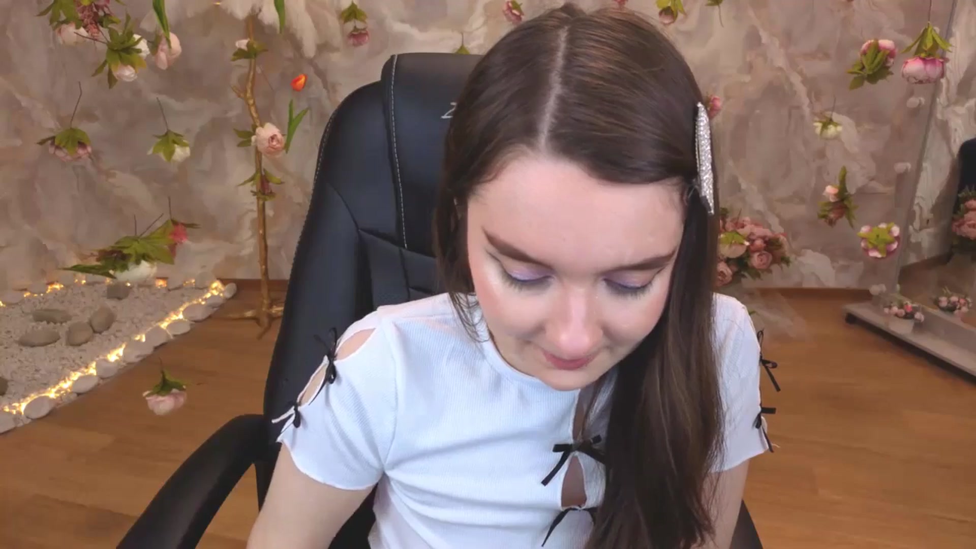 Gallery image thumbnail from Milim_Nava's myfreecams stream on, 03/29/2026, 18:40 image 18 of 20