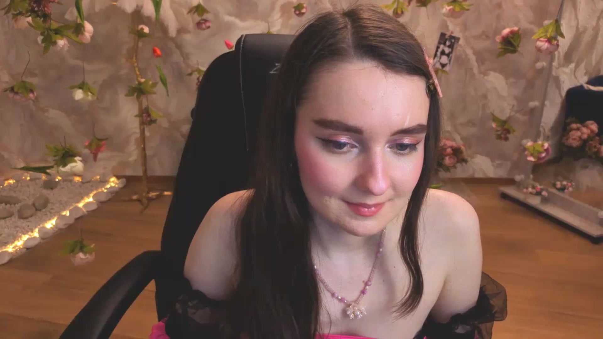 Gallery image thumbnail from Milim_Nava's myfreecams stream on, 04/01/2026, 01:17 image 6 of 20