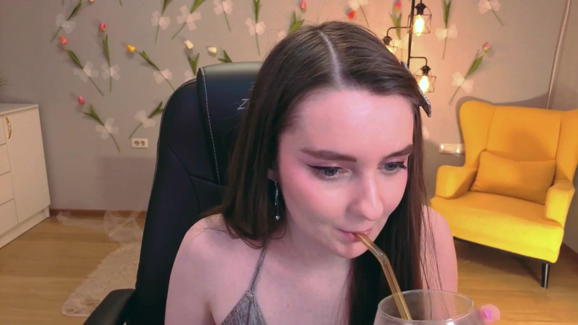 Gallery image thumbnail from Milim_Nava's myfreecams stream on, 04/07/2026, 07:49 image 13 of 20