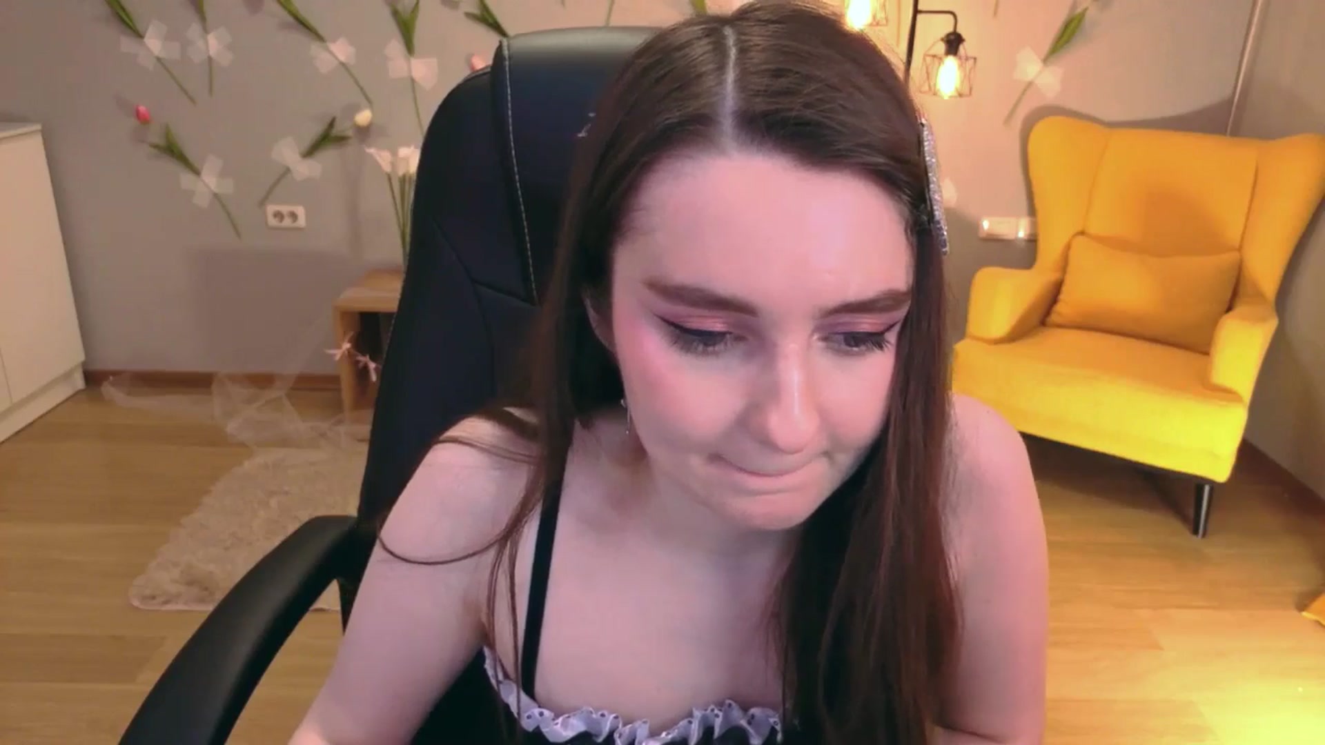 Gallery image thumbnail from Milim_Nava's myfreecams stream on, 04/07/2026, 11:01 image 6 of 20