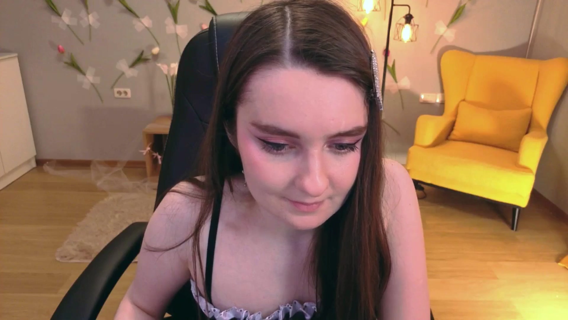 Gallery image thumbnail from Milim_Nava's myfreecams stream on, 04/07/2026, 11:01 image 8 of 20