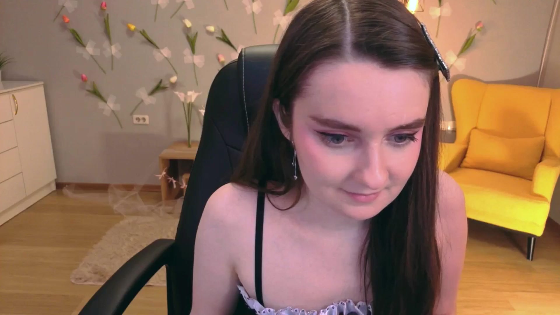 Gallery image thumbnail from Milim_Nava's myfreecams stream on, 04/07/2026, 11:32 image 10 of 20