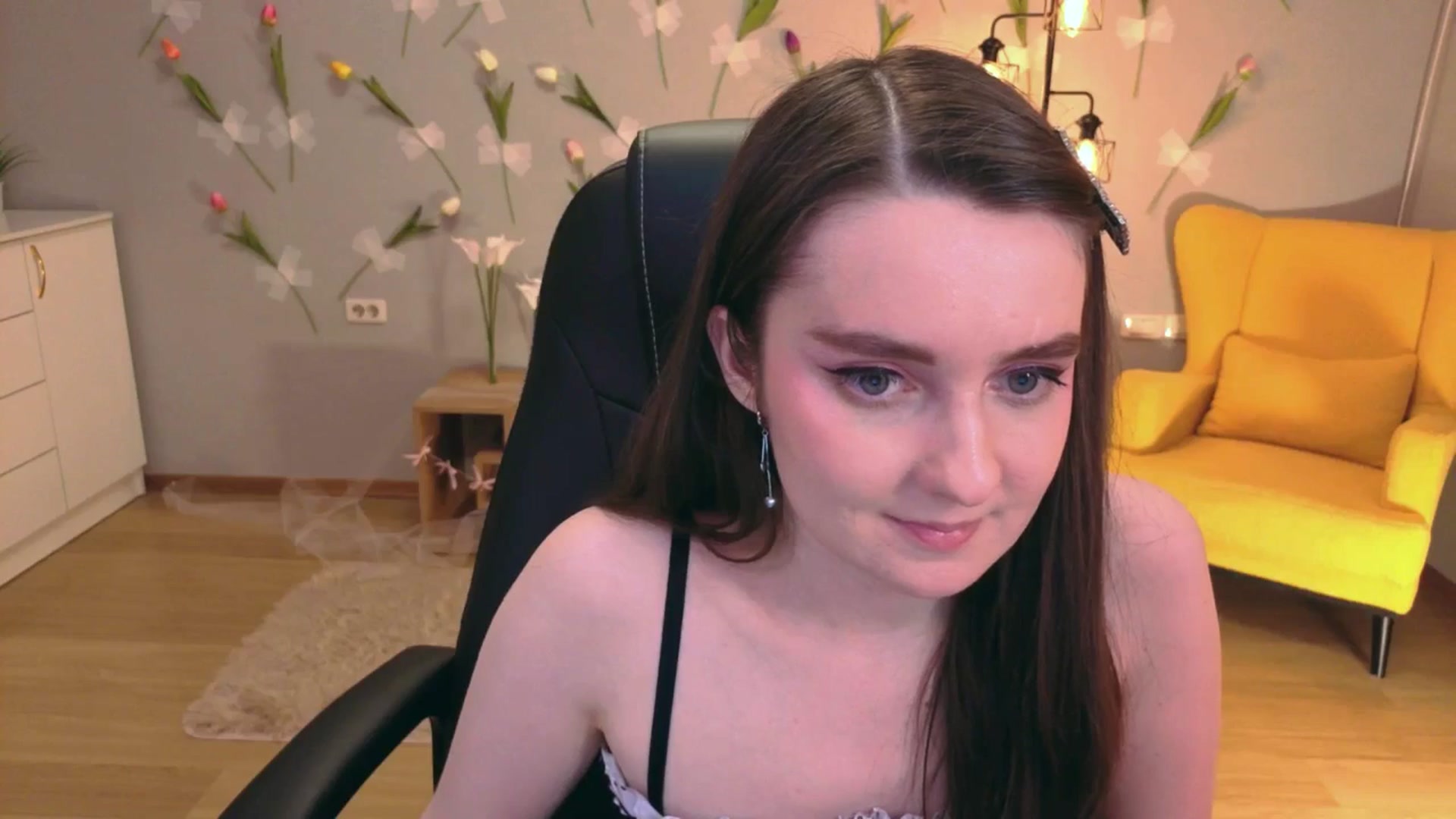 Gallery image thumbnail from Milim_Nava's myfreecams stream on, 04/07/2026, 11:32 image 8 of 20