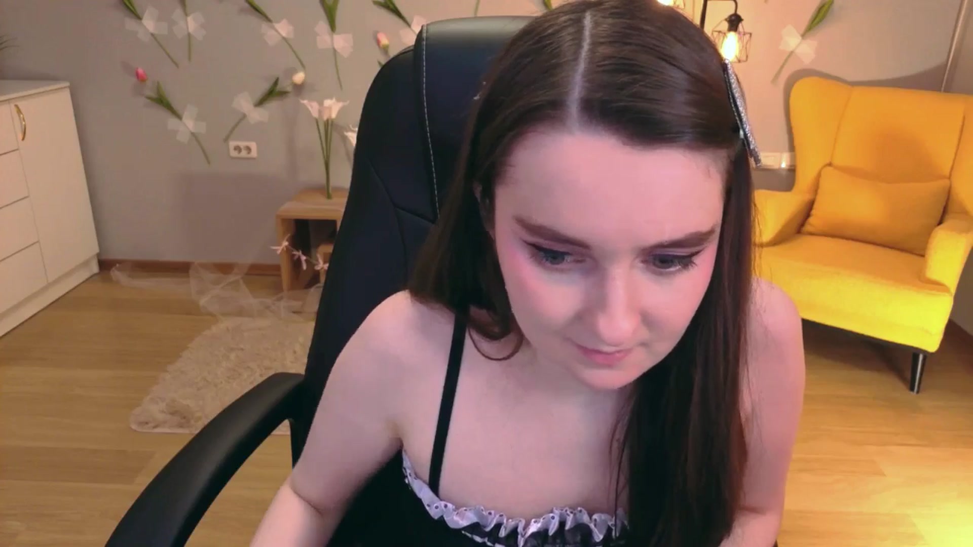 Gallery image thumbnail from Milim_Nava's myfreecams stream on, 04/07/2026, 11:32 image 14 of 20