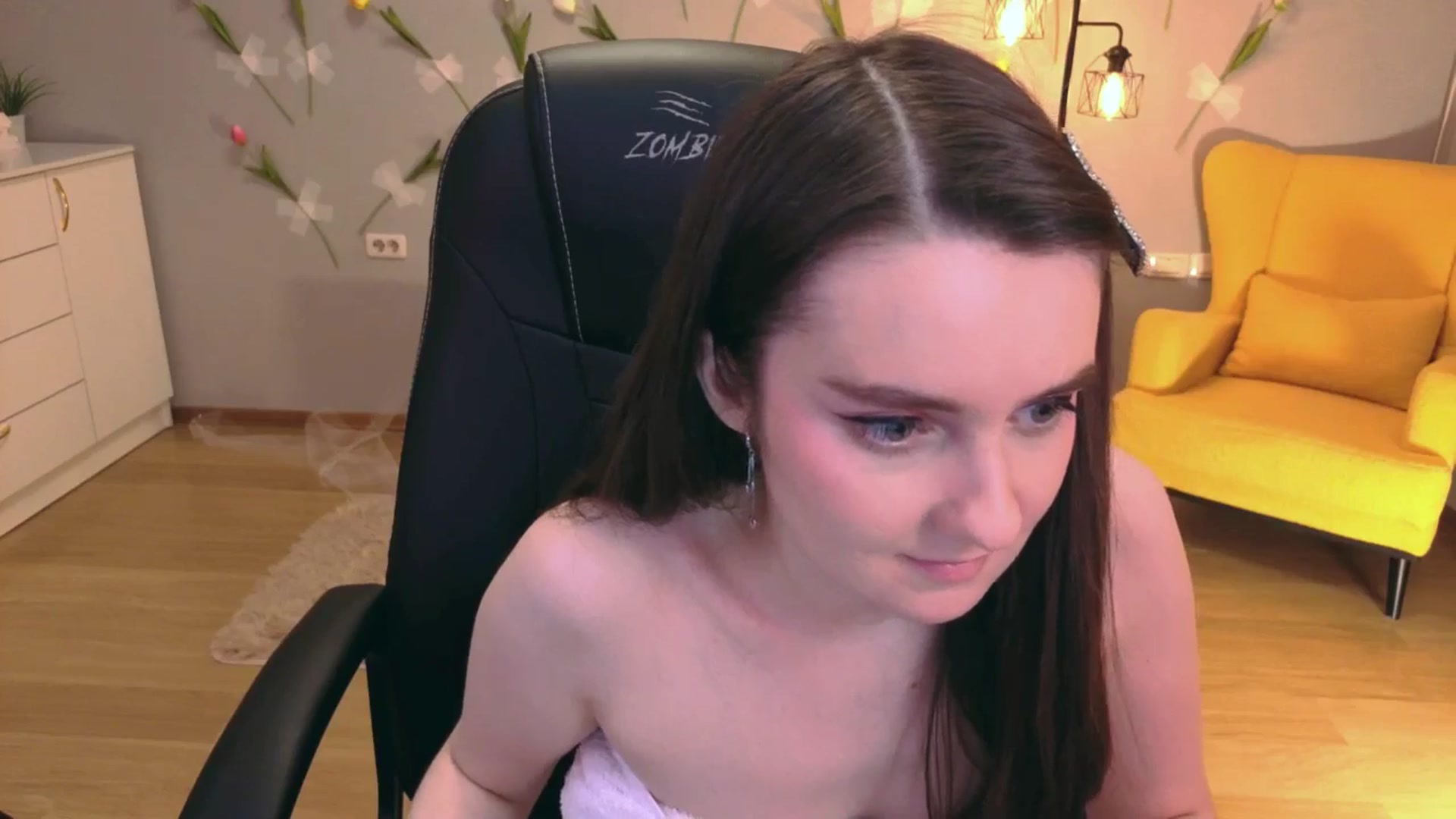 Gallery image thumbnail from Milim_Nava's myfreecams stream on, 04/07/2026, 12:42 image 10 of 20
