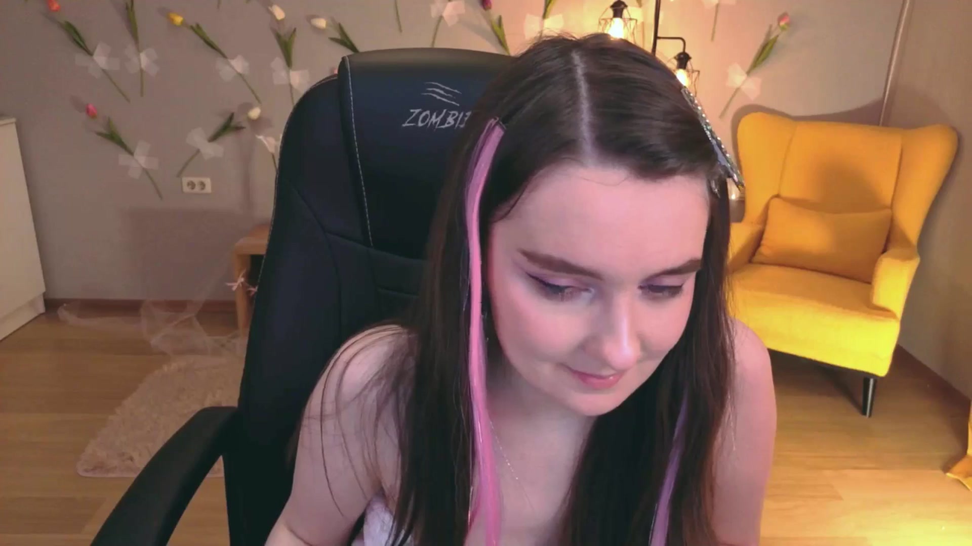 Gallery image thumbnail from Milim_Nava's myfreecams stream on, 04/08/2026, 07:33 image 7 of 20