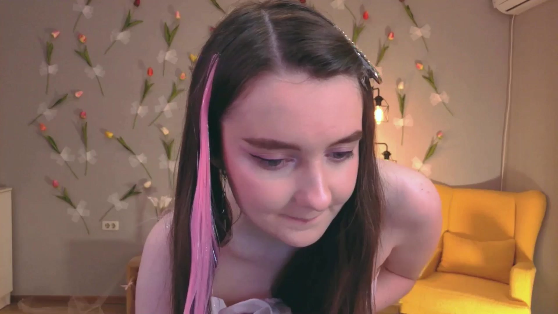 Gallery image thumbnail from Milim_Nava's myfreecams stream on, 04/08/2026, 07:33 image 3 of 20