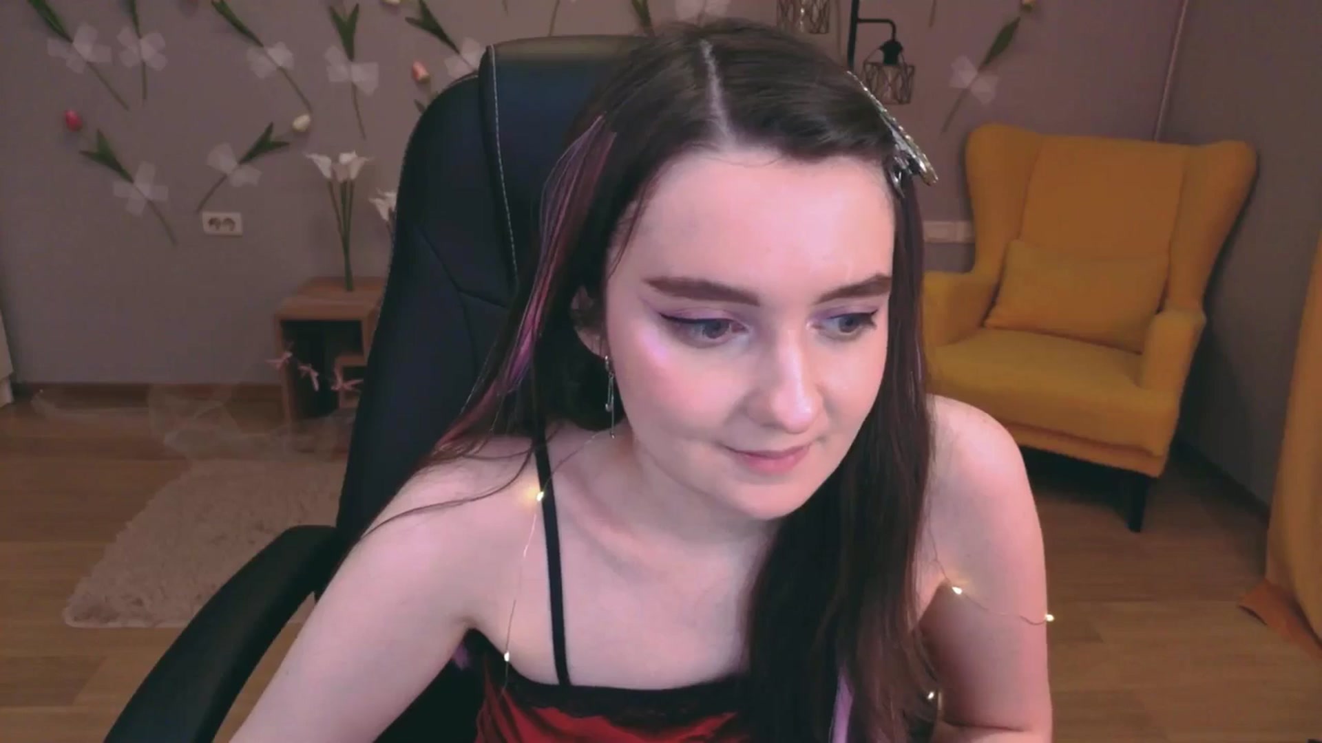 Gallery image thumbnail from Milim_Nava's myfreecams stream on, 04/08/2026, 07:33 image 14 of 20