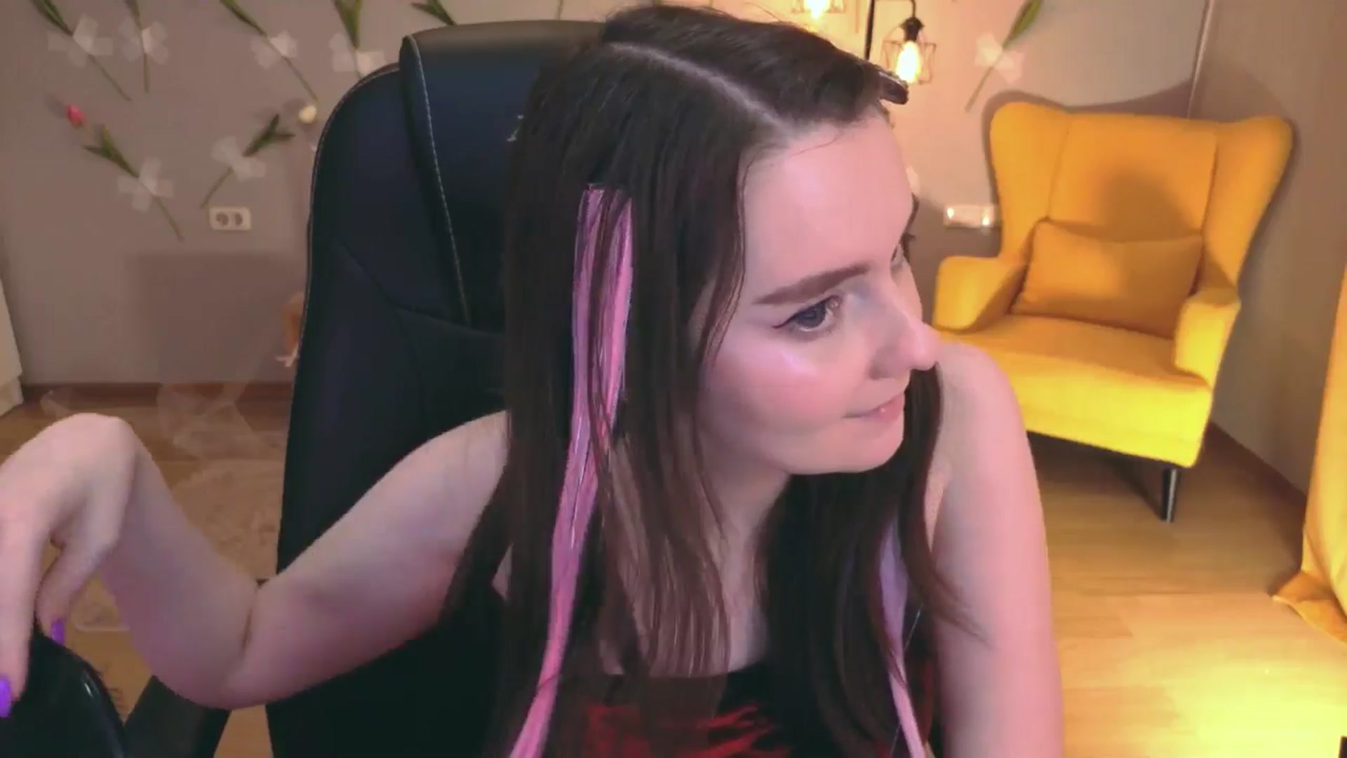 Gallery image thumbnail from Milim_Nava's myfreecams stream on, 04/08/2026, 12:11 image 13 of 20
