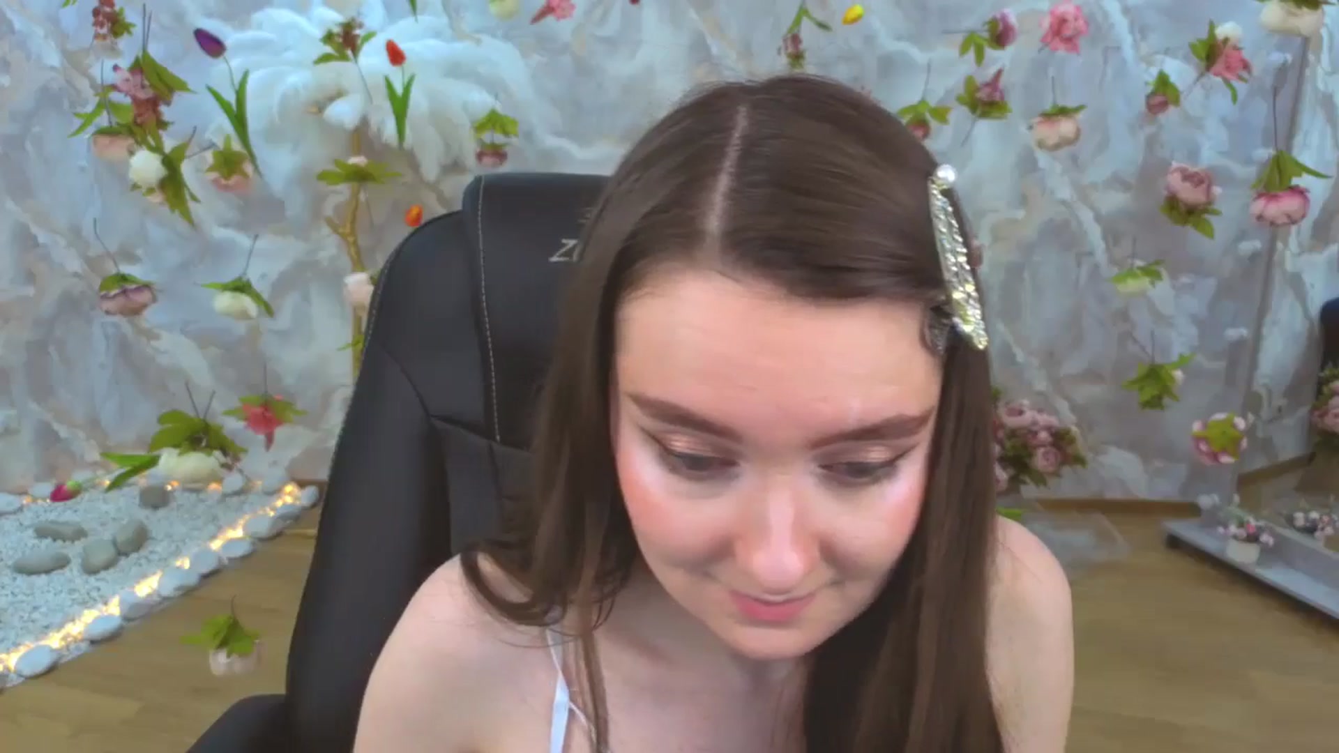 Gallery image thumbnail from Milim_Nava's myfreecams stream on, 04/09/2026, 05:48 image 5 of 20