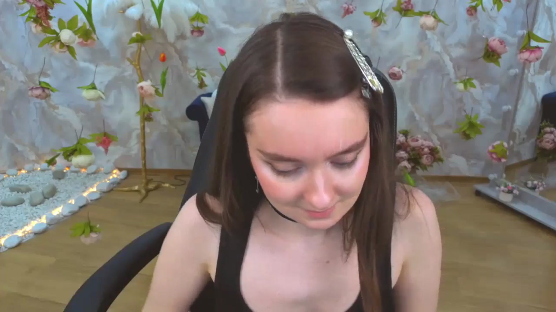 Gallery image thumbnail from Milim_Nava's myfreecams stream on, 04/09/2026, 07:14 image 14 of 20