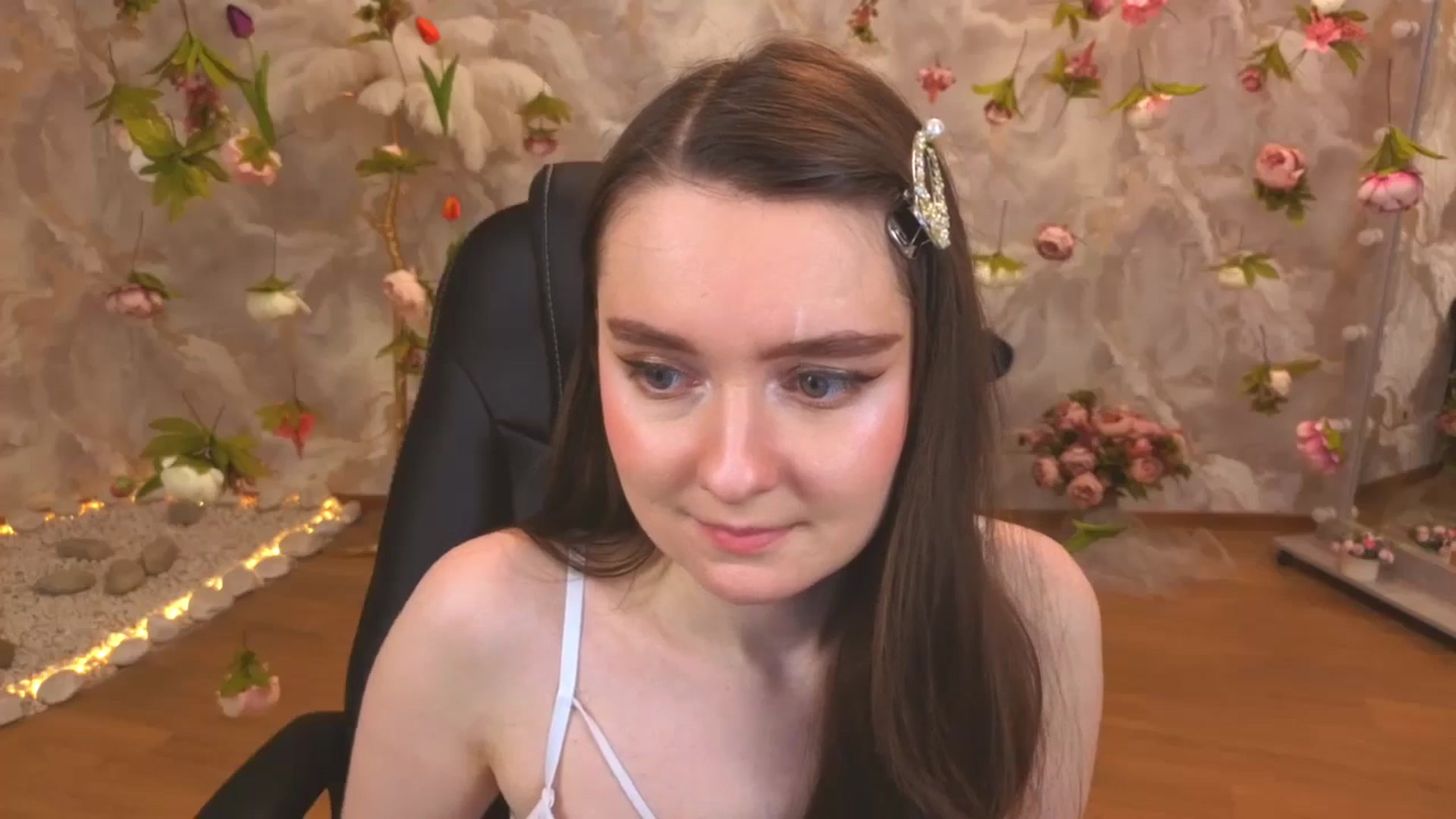 Gallery image thumbnail from Milim_Nava's myfreecams stream on, 04/09/2026, 09:50 image 18 of 20