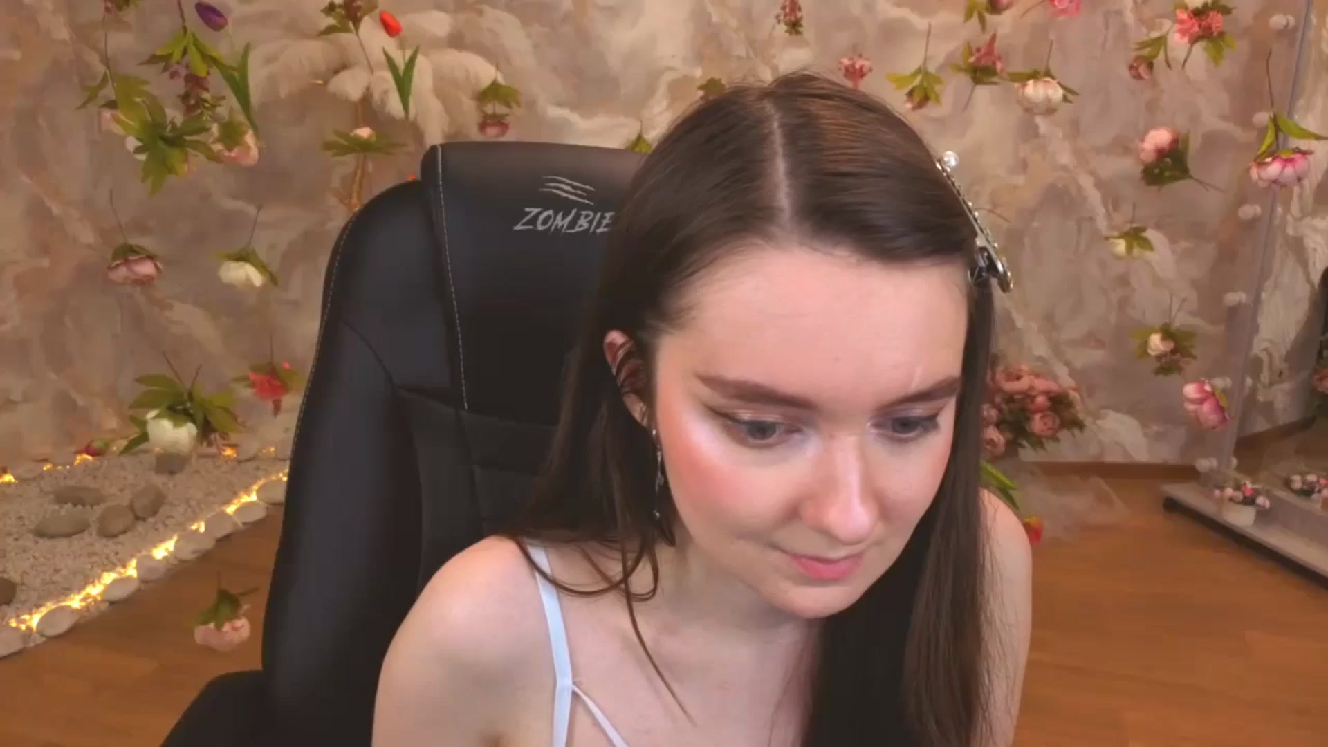 Gallery image thumbnail from Milim_Nava's myfreecams stream on, 04/09/2026, 09:50 image 1 of 20