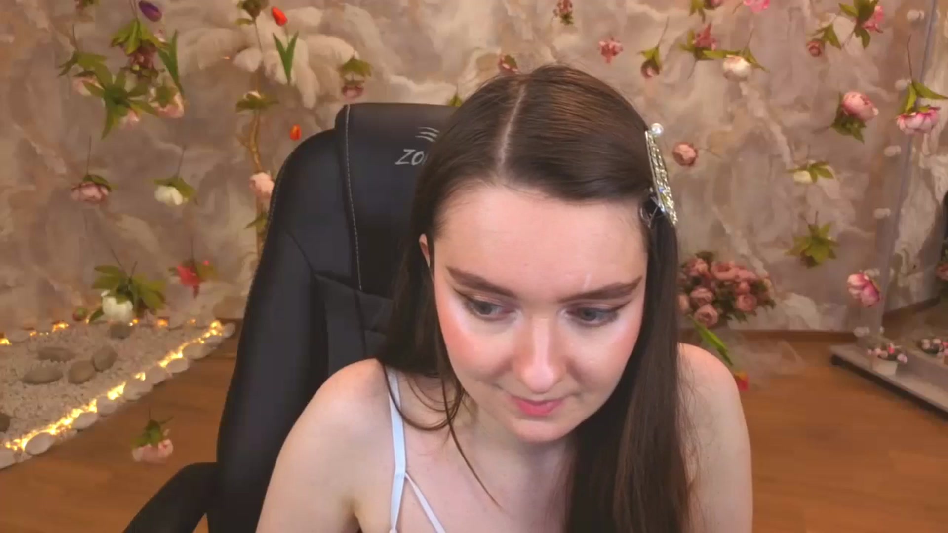 Gallery image thumbnail from Milim_Nava's myfreecams stream on, 04/09/2026, 09:50 image 7 of 20