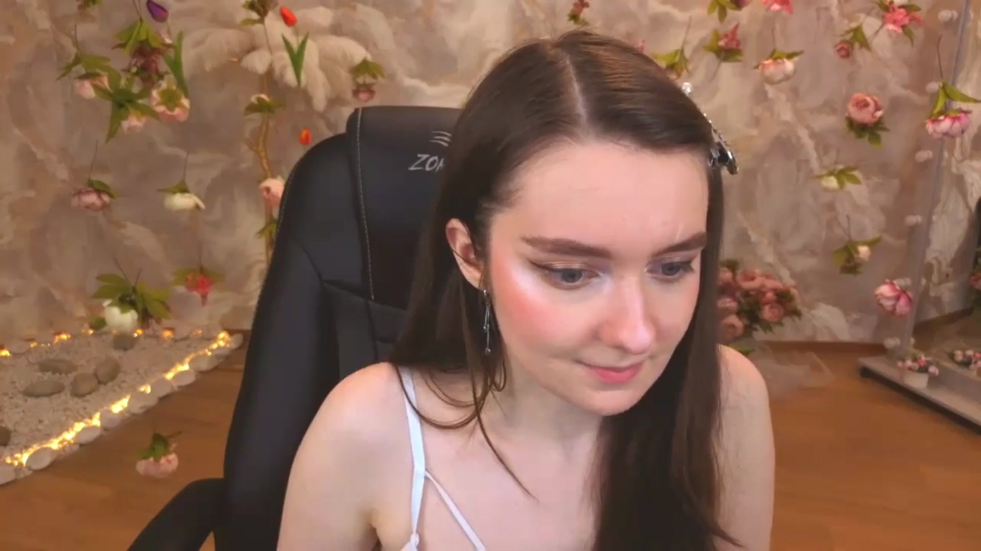 Gallery image thumbnail from Milim_Nava's myfreecams stream on, 04/09/2026, 09:50 image 9 of 20