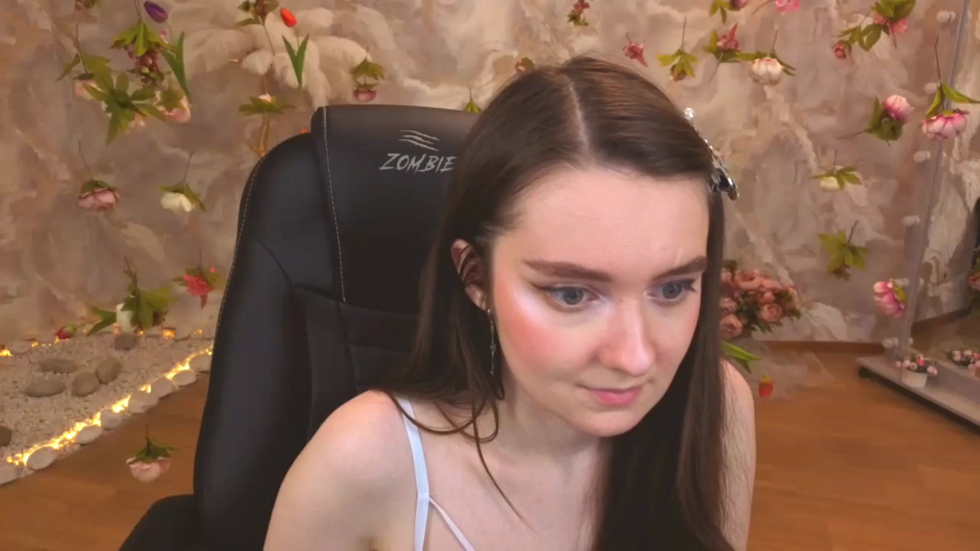 Gallery image thumbnail from Milim_Nava's myfreecams stream on, 04/09/2026, 09:50 image 2 of 20