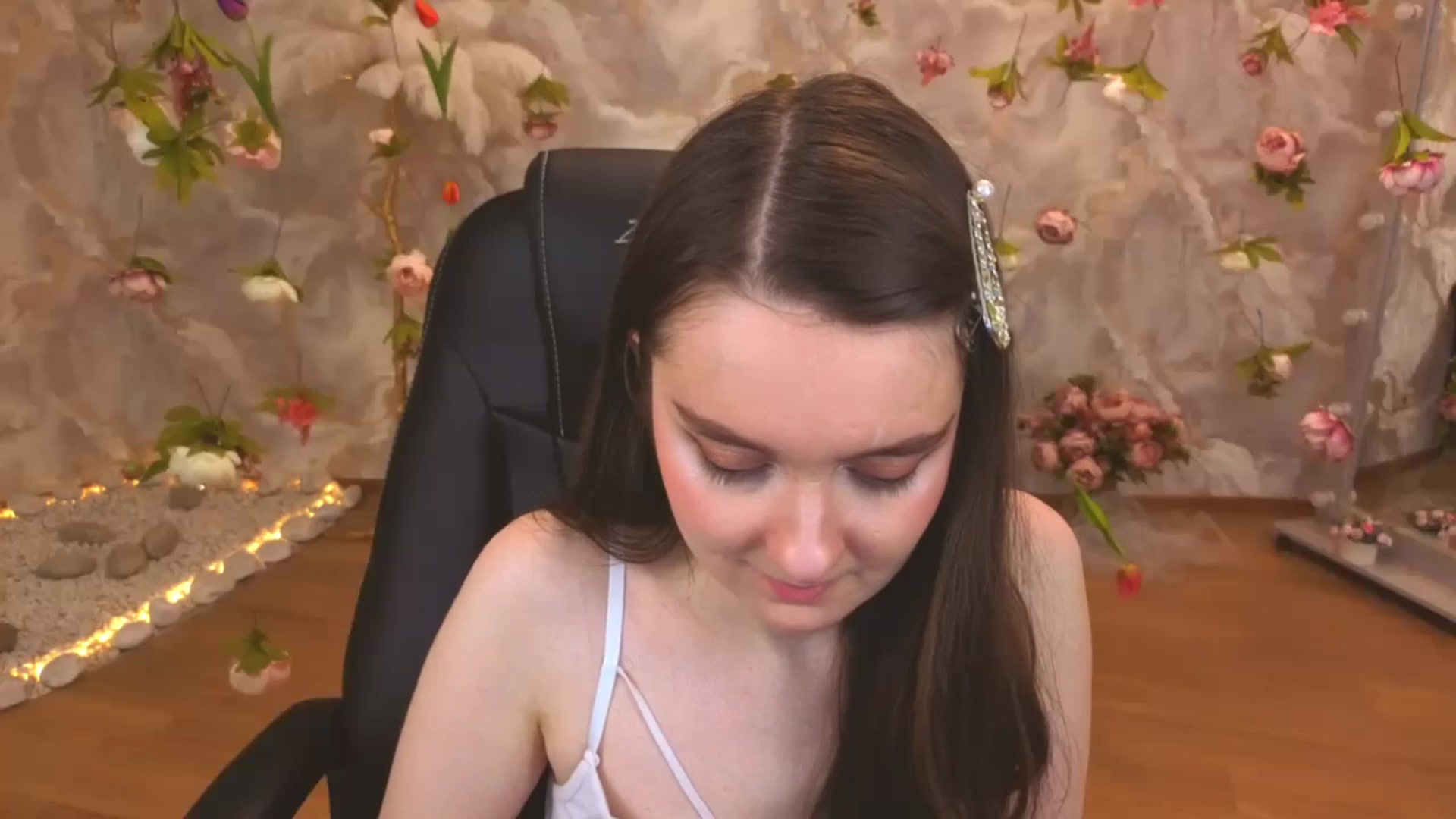 Gallery image thumbnail from Milim_Nava's myfreecams stream on, 04/09/2026, 09:50 image 20 of 20