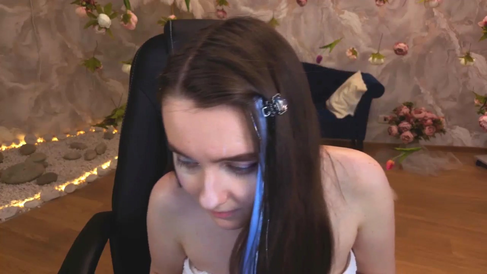 Gallery image thumbnail from Milim_Nava's myfreecams stream on, 04/12/2026, 02:30 image 7 of 20