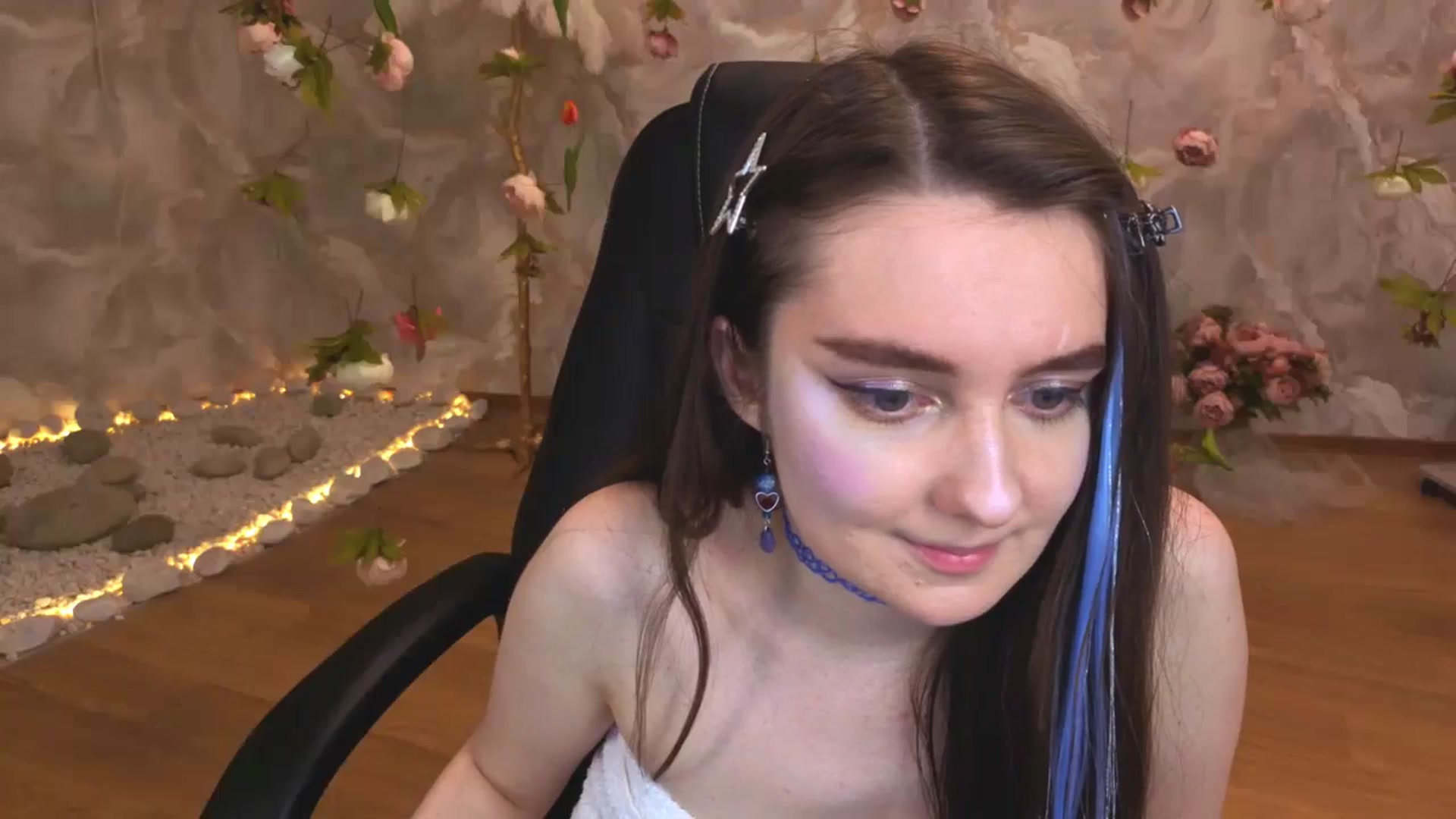 Gallery image thumbnail from Milim_Nava's myfreecams stream on, 04/12/2026, 02:30 image 5 of 20
