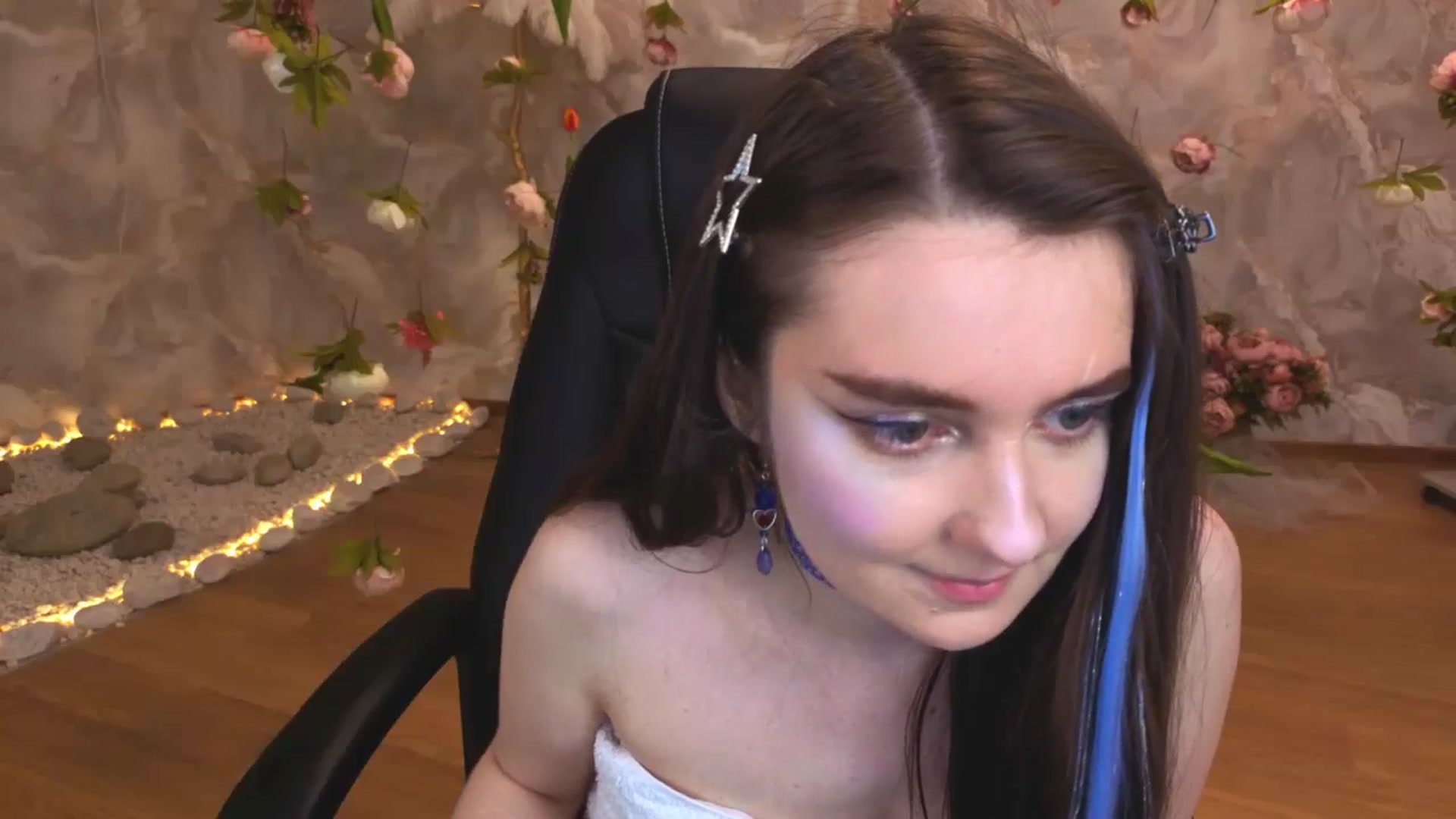 Gallery image thumbnail from Milim_Nava's myfreecams stream on, 04/12/2026, 02:30 image 15 of 20