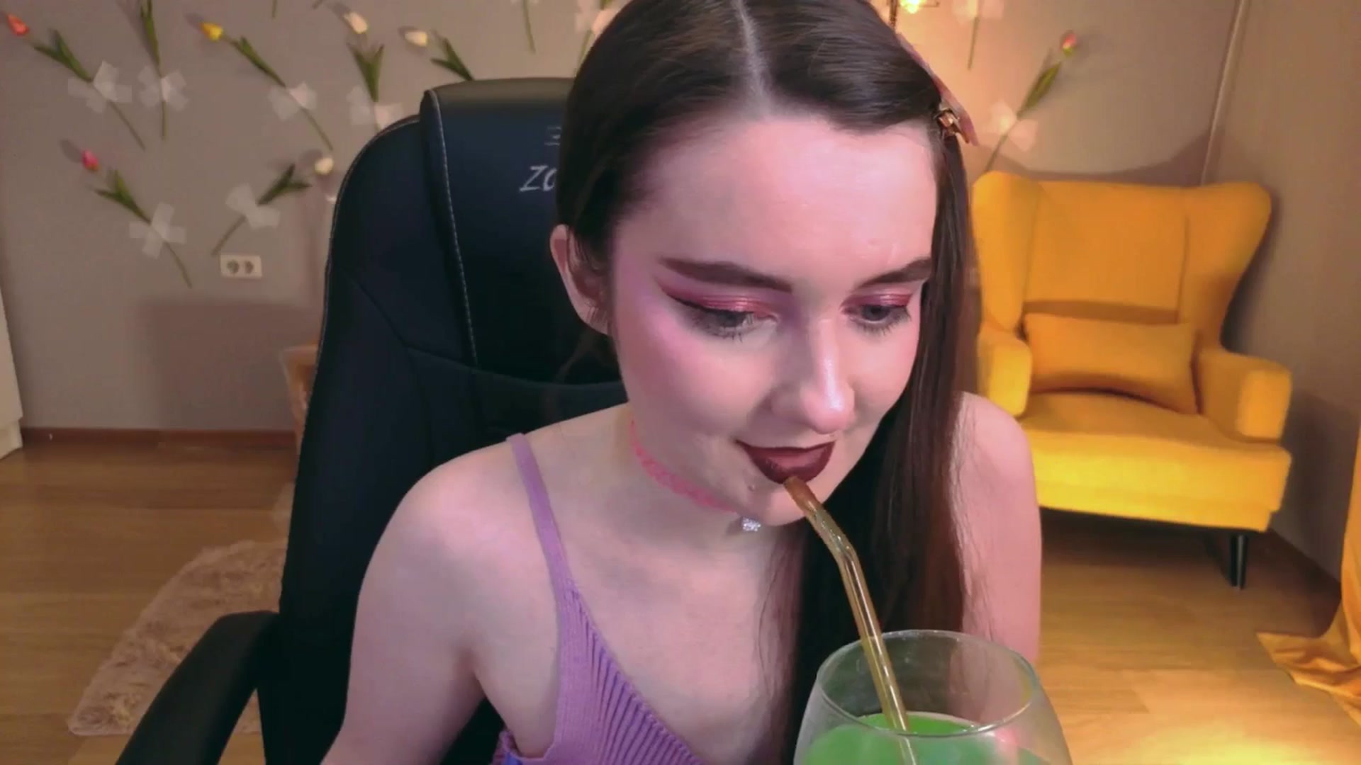 Gallery image thumbnail from Milim_Nava's myfreecams stream on, 04/12/2026, 18:45 image 18 of 20