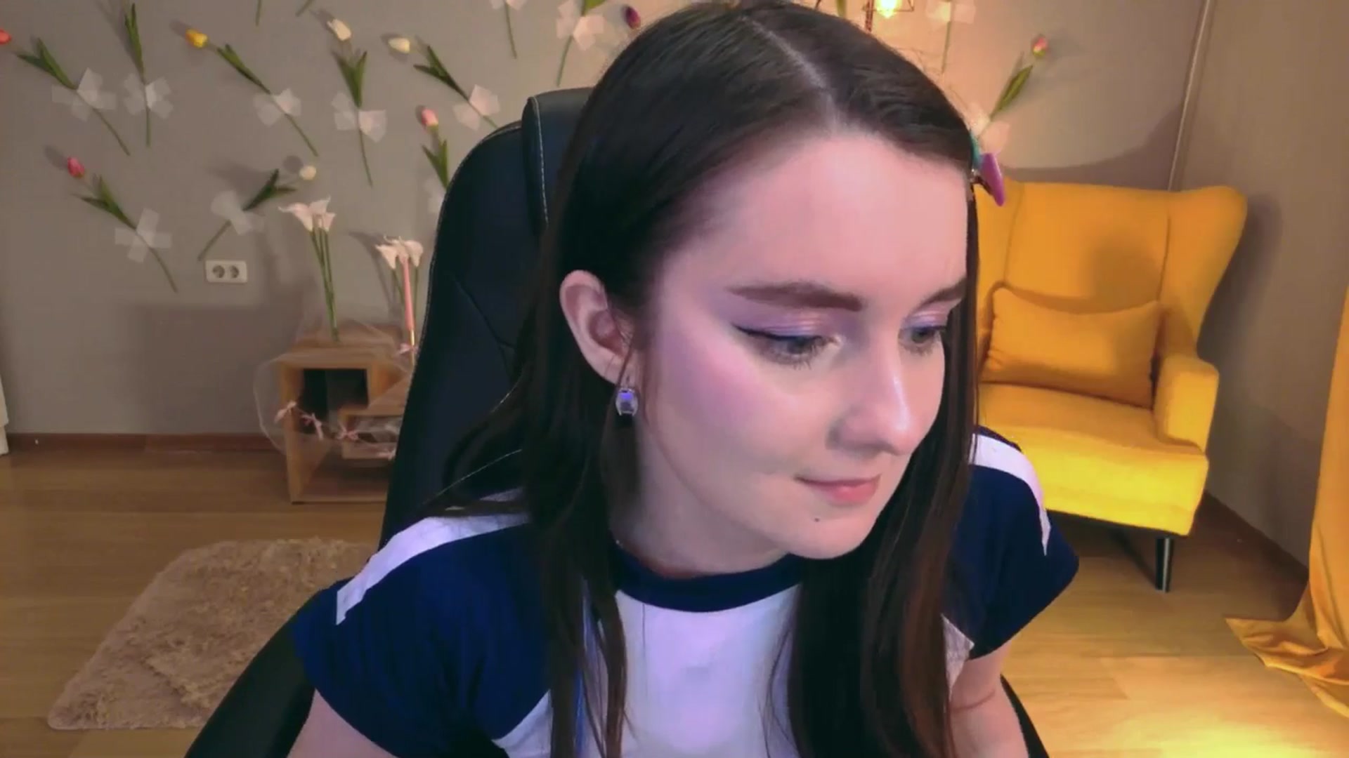 Gallery image thumbnail from Milim_Nava's myfreecams stream on, 04/14/2026, 21:29 image 17 of 20