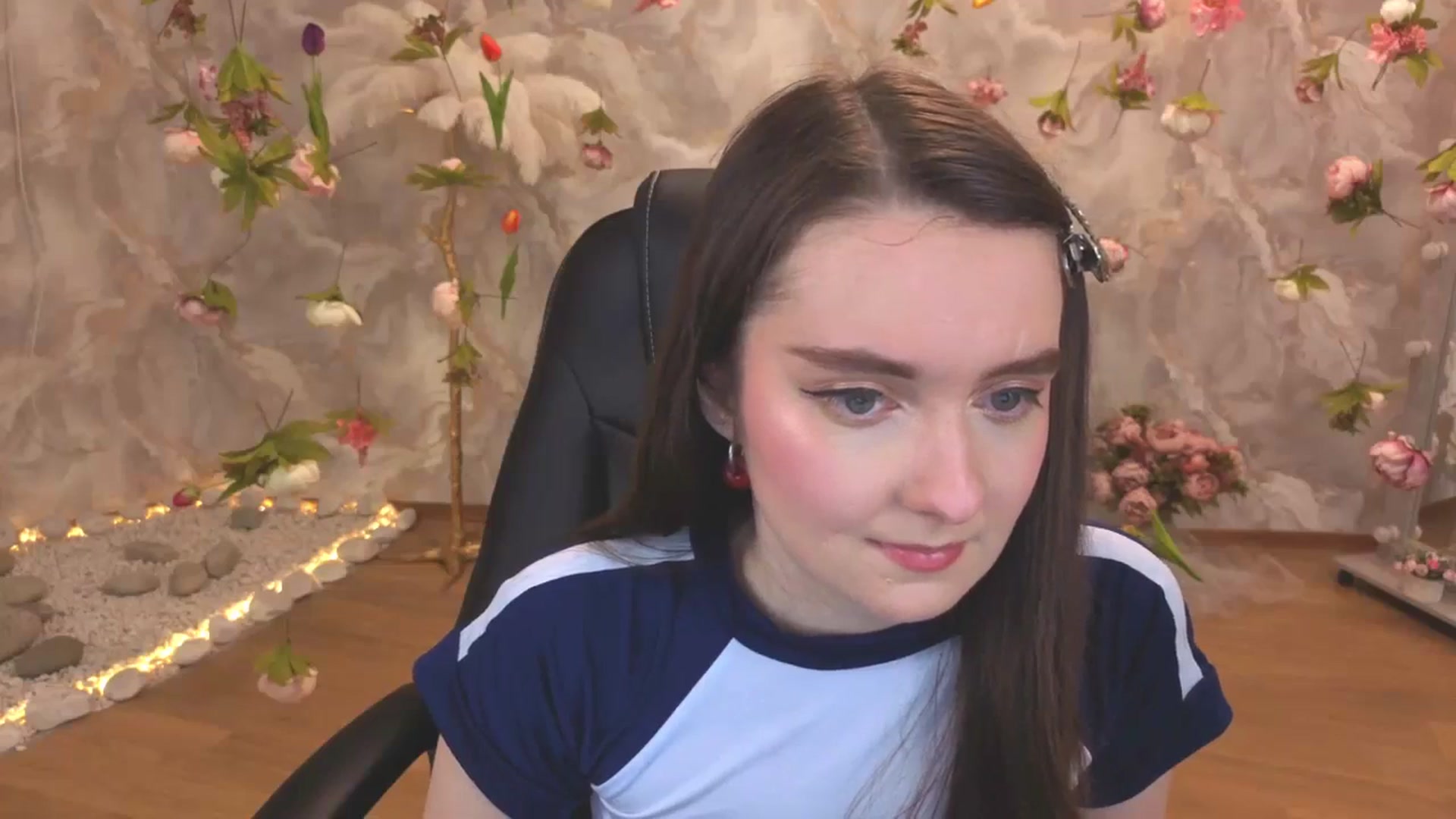 Gallery image thumbnail from Milim_Nava's myfreecams stream on, 04/16/2026, 07:56 image 11 of 20