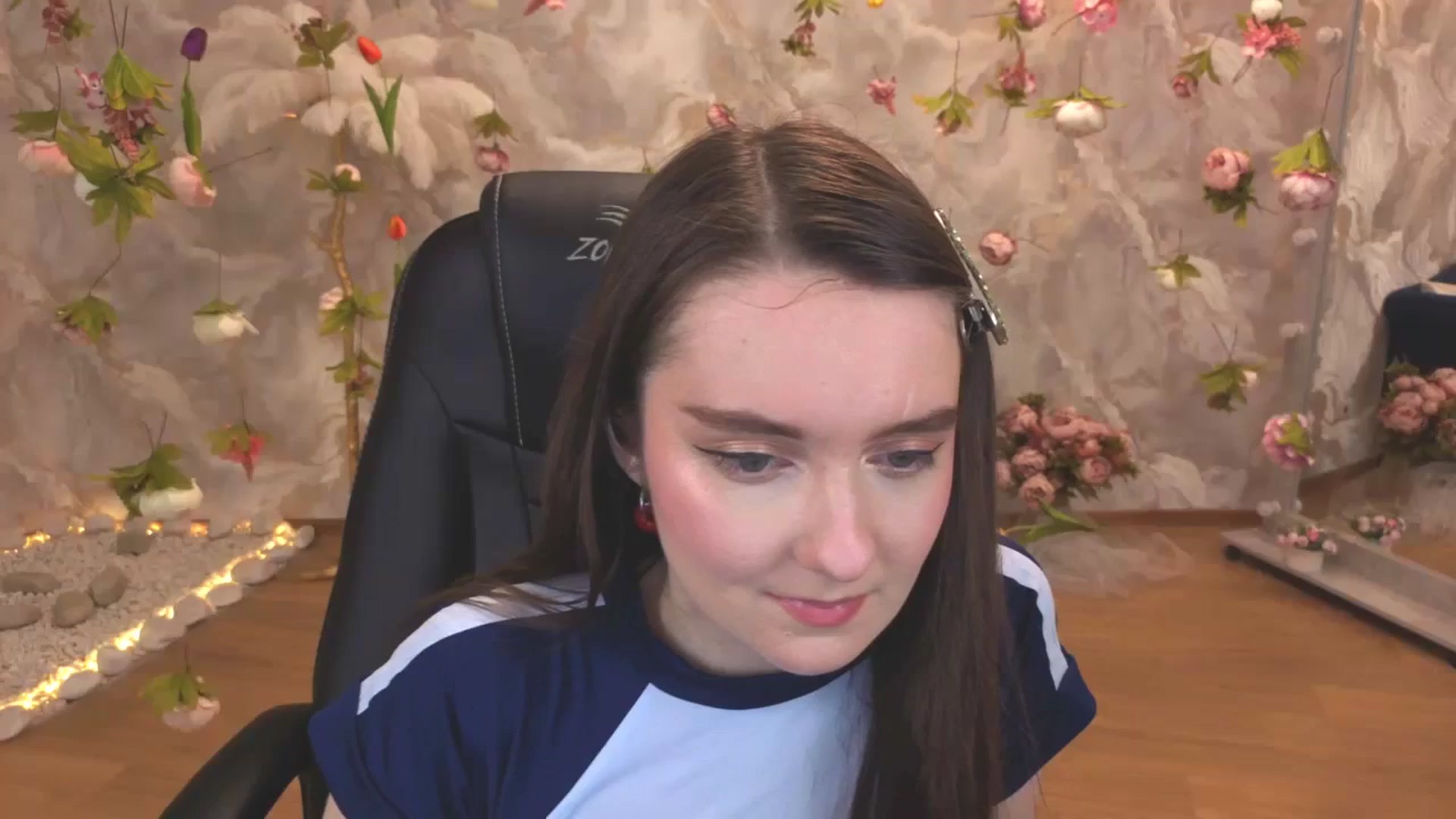 Gallery image thumbnail from Milim_Nava's myfreecams stream on, 04/16/2026, 07:56 image 16 of 20