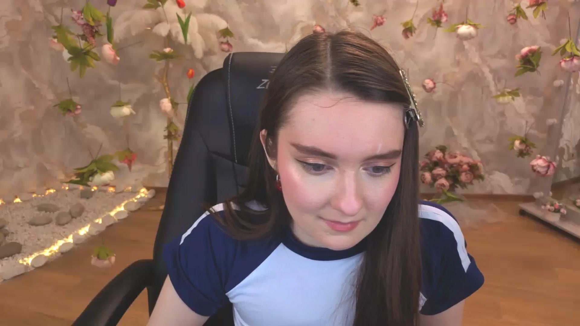 Gallery image thumbnail from Milim_Nava's myfreecams stream on, 04/16/2026, 09:17 image 7 of 20