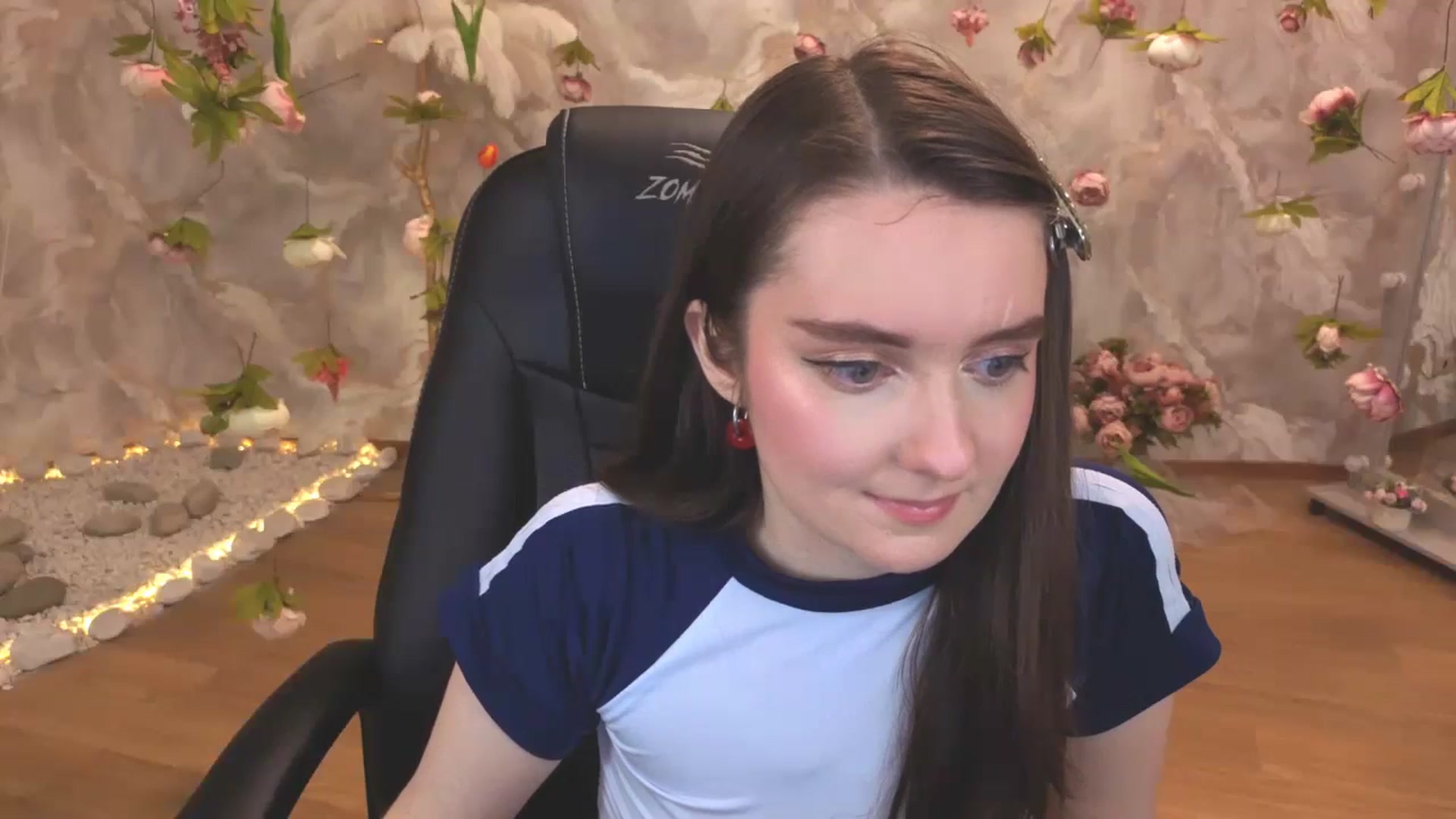 Gallery image thumbnail from Milim_Nava's myfreecams stream on, 04/16/2026, 09:17 image 14 of 20