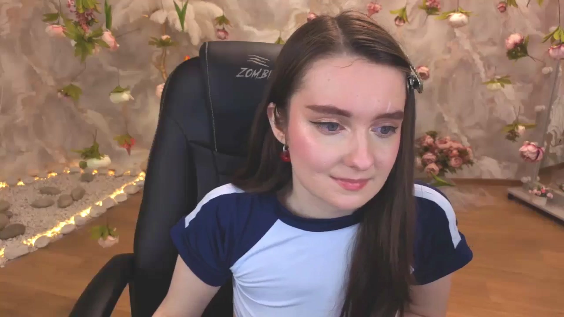 Gallery image thumbnail from Milim_Nava's myfreecams stream on, 04/16/2026, 09:17 image 13 of 20