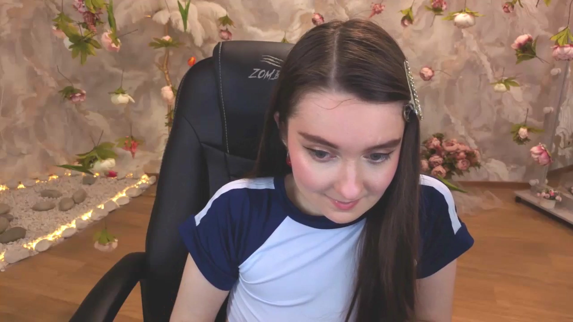 Gallery image thumbnail from Milim_Nava's myfreecams stream on, 04/16/2026, 09:17 image 15 of 20