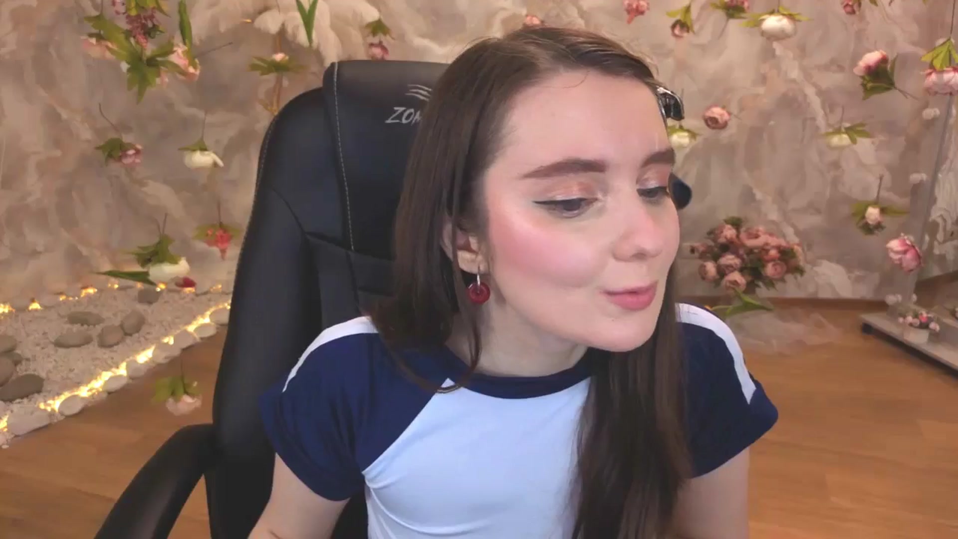 Gallery image thumbnail from Milim_Nava's myfreecams stream on, 04/16/2026, 09:17 image 17 of 20