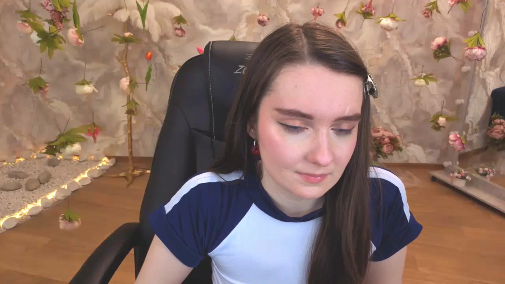 Gallery image thumbnail from Milim_Nava's myfreecams stream on, 04/16/2026, 12:08 image 6 of 20