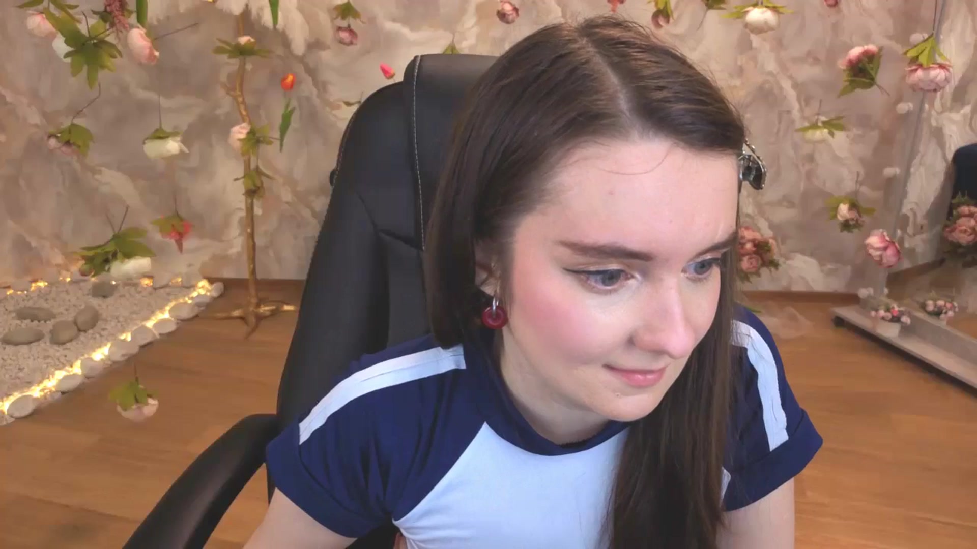 Gallery image thumbnail from Milim_Nava's myfreecams stream on, 04/16/2026, 12:08 image 2 of 20