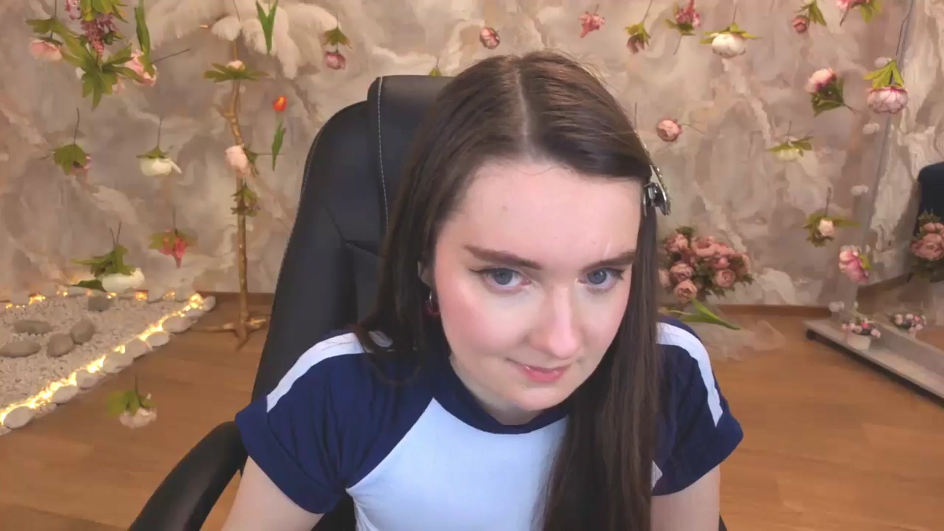 Gallery image thumbnail from Milim_Nava's myfreecams stream on, 04/16/2026, 12:08 image 7 of 20