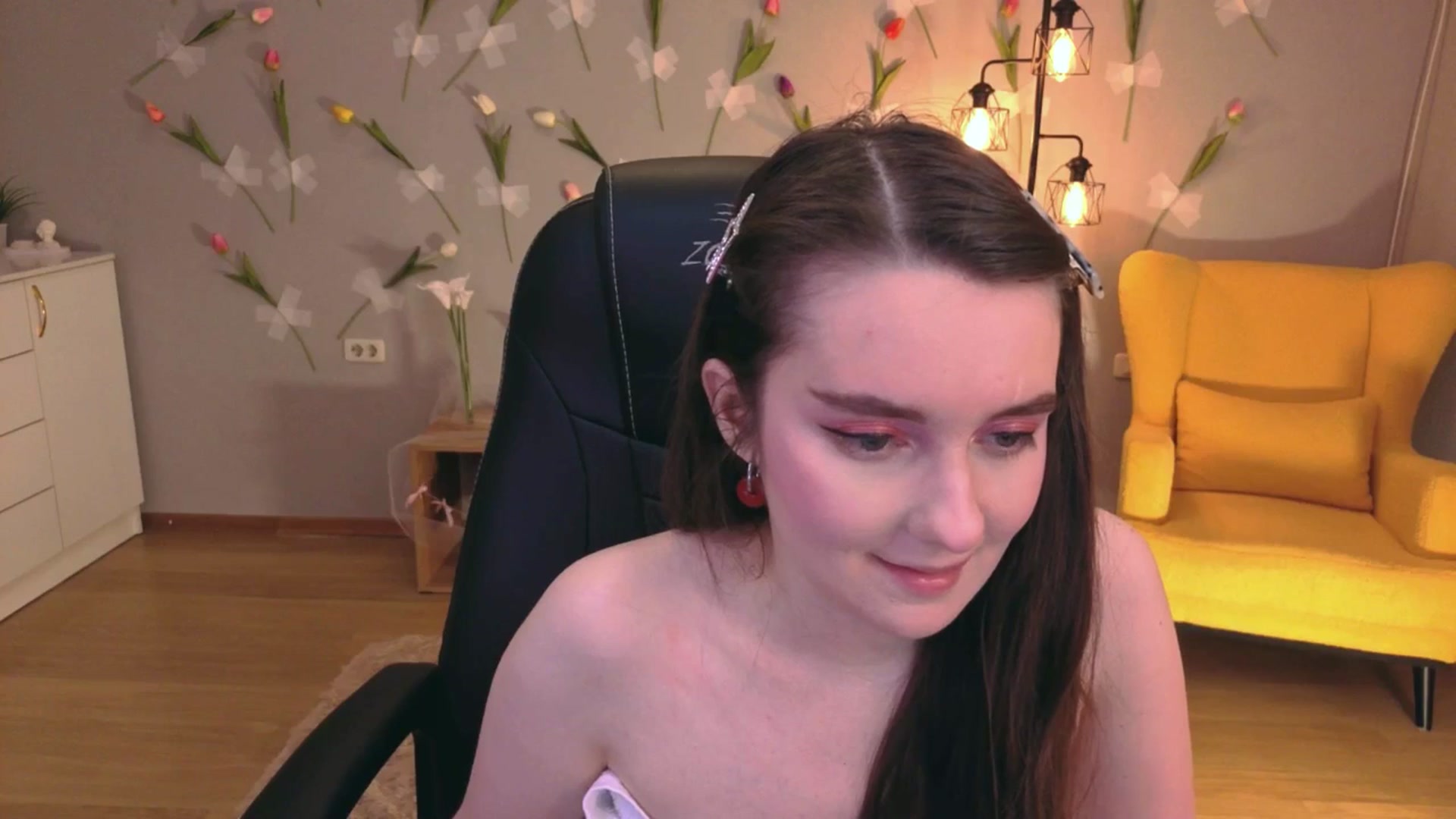 Gallery image thumbnail from Milim_Nava's myfreecams stream on, 04/17/2026, 06:05 image 19 of 20