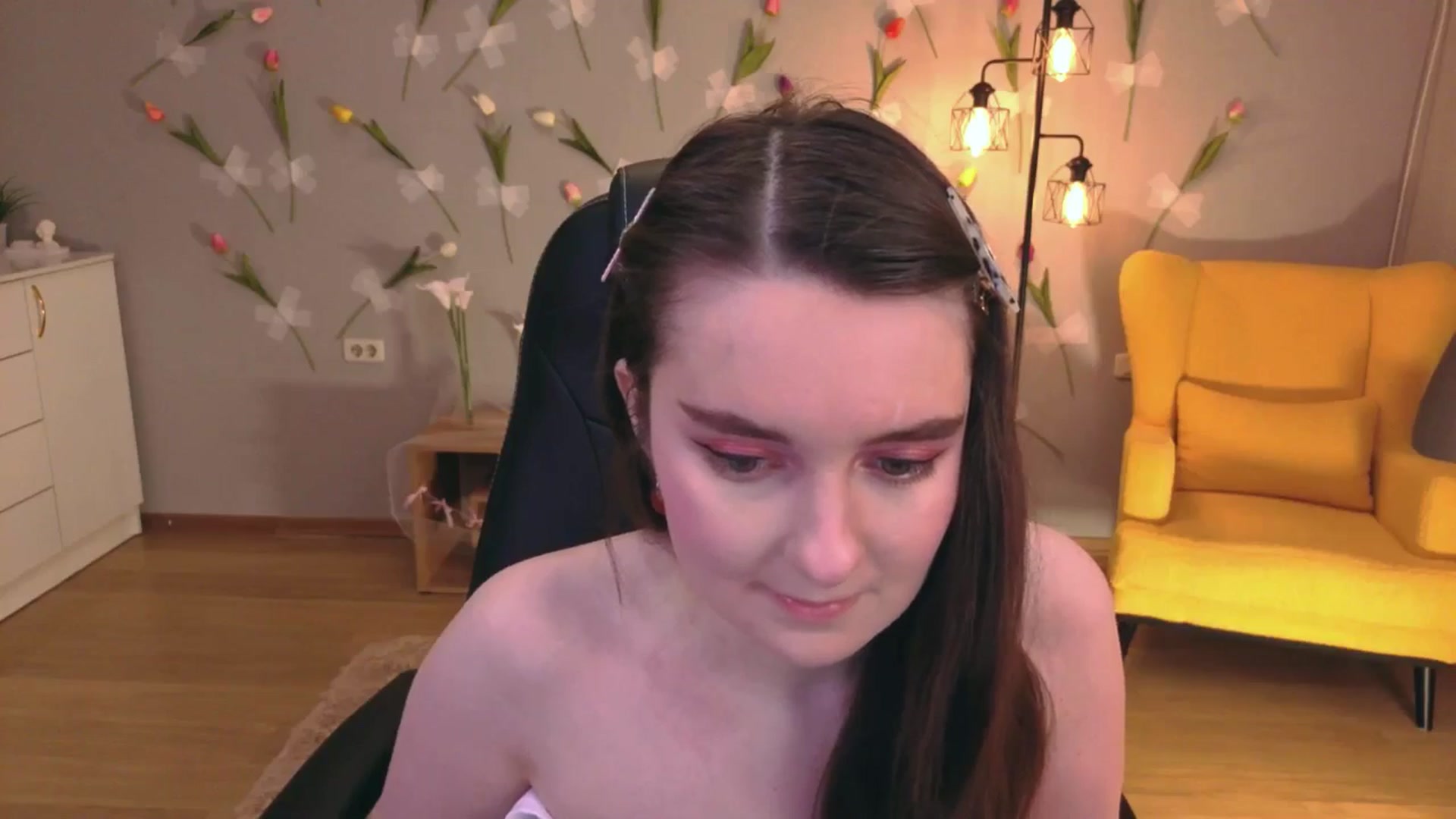 Gallery image thumbnail from Milim_Nava's myfreecams stream on, 04/17/2026, 06:05 image 17 of 20
