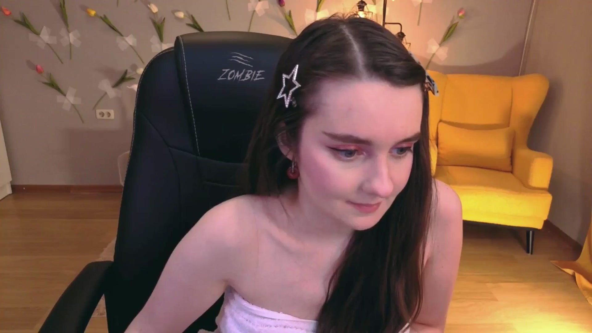 Gallery image thumbnail from Milim_Nava's myfreecams stream on, 04/17/2026, 10:33 image 6 of 20