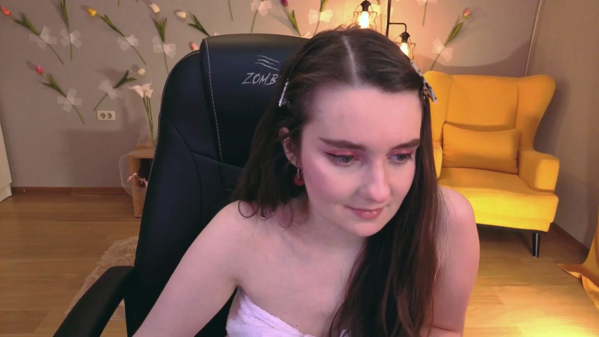 Gallery image thumbnail from Milim_Nava's myfreecams stream on, 04/17/2026, 10:33 image 7 of 20