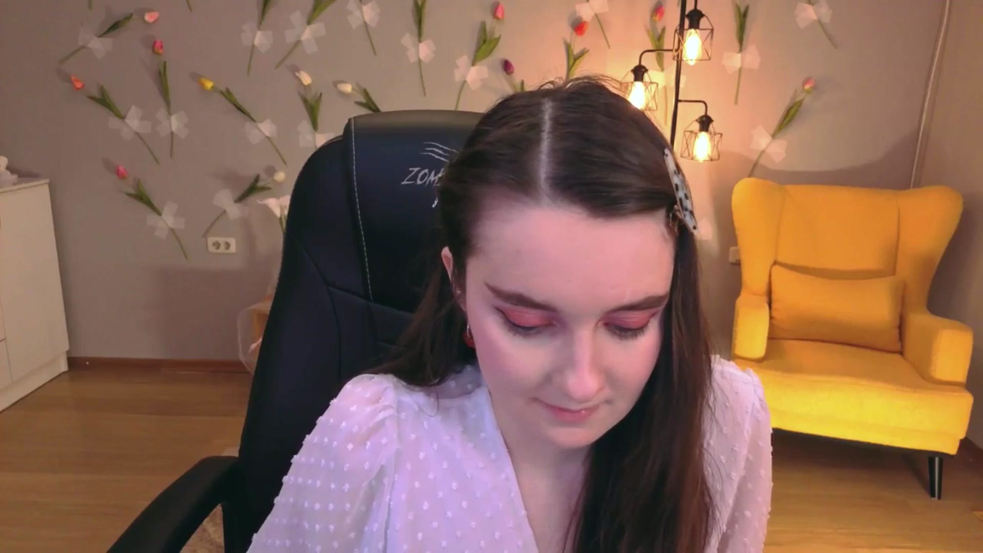 Gallery image thumbnail from Milim_Nava's myfreecams stream on, 04/17/2026, 12:25 image 16 of 20