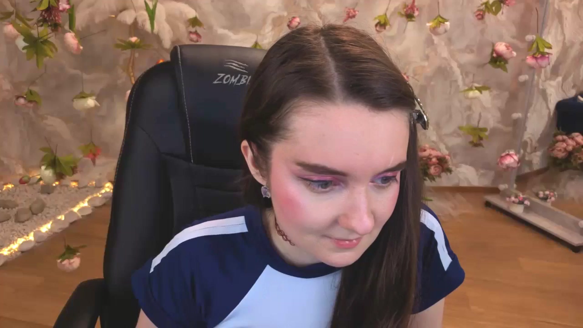 Gallery image thumbnail from Milim_Nava's myfreecams stream on, 04/19/2026, 22:52 image 15 of 20