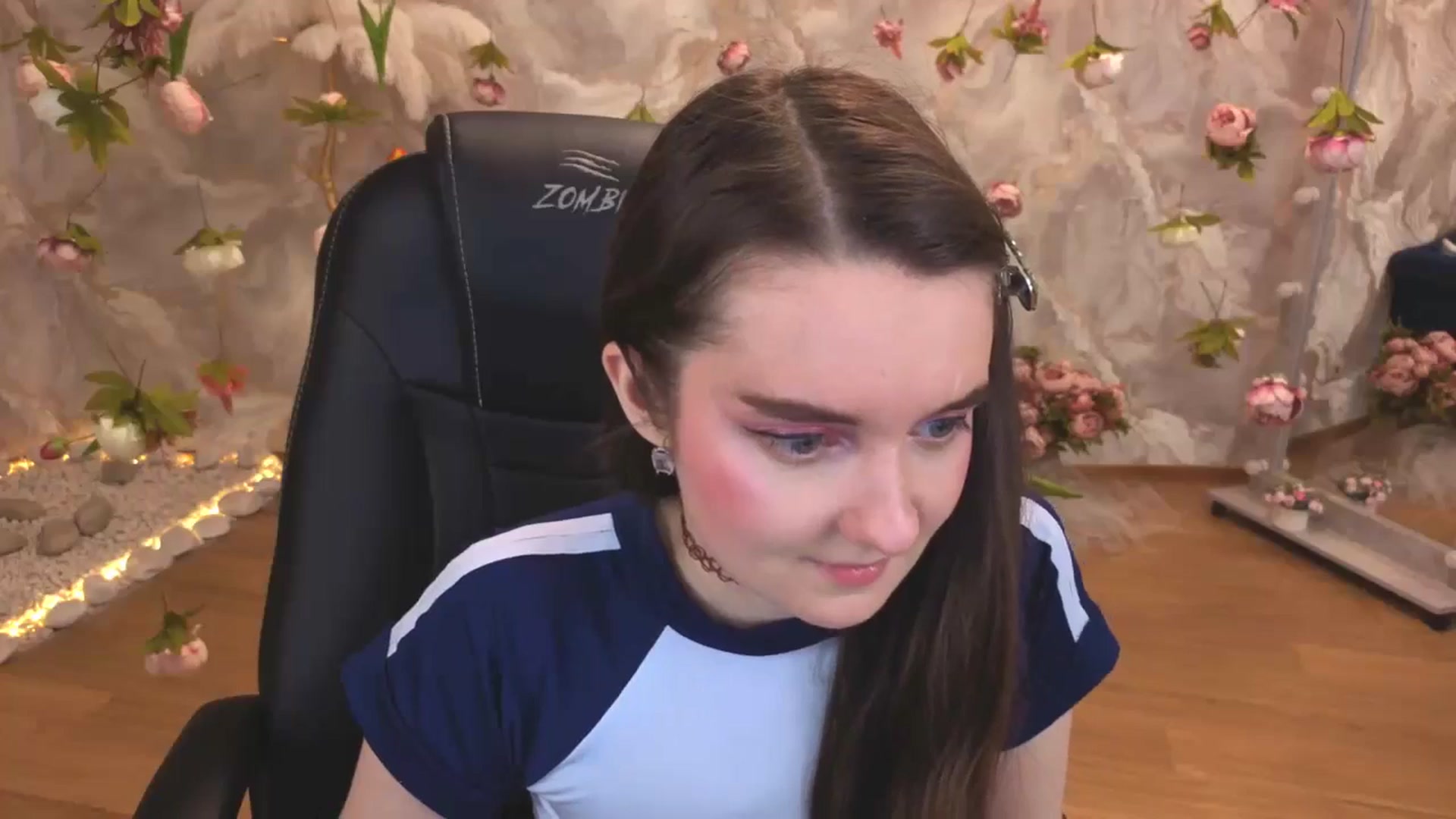 Gallery image thumbnail from Milim_Nava's myfreecams stream on, 04/19/2026, 22:52 image 16 of 20