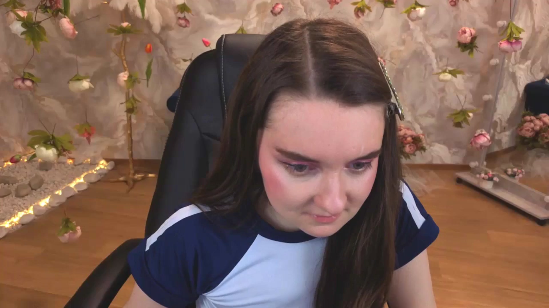 Gallery image thumbnail from Milim_Nava's myfreecams stream on, 04/19/2026, 22:52 image 5 of 20