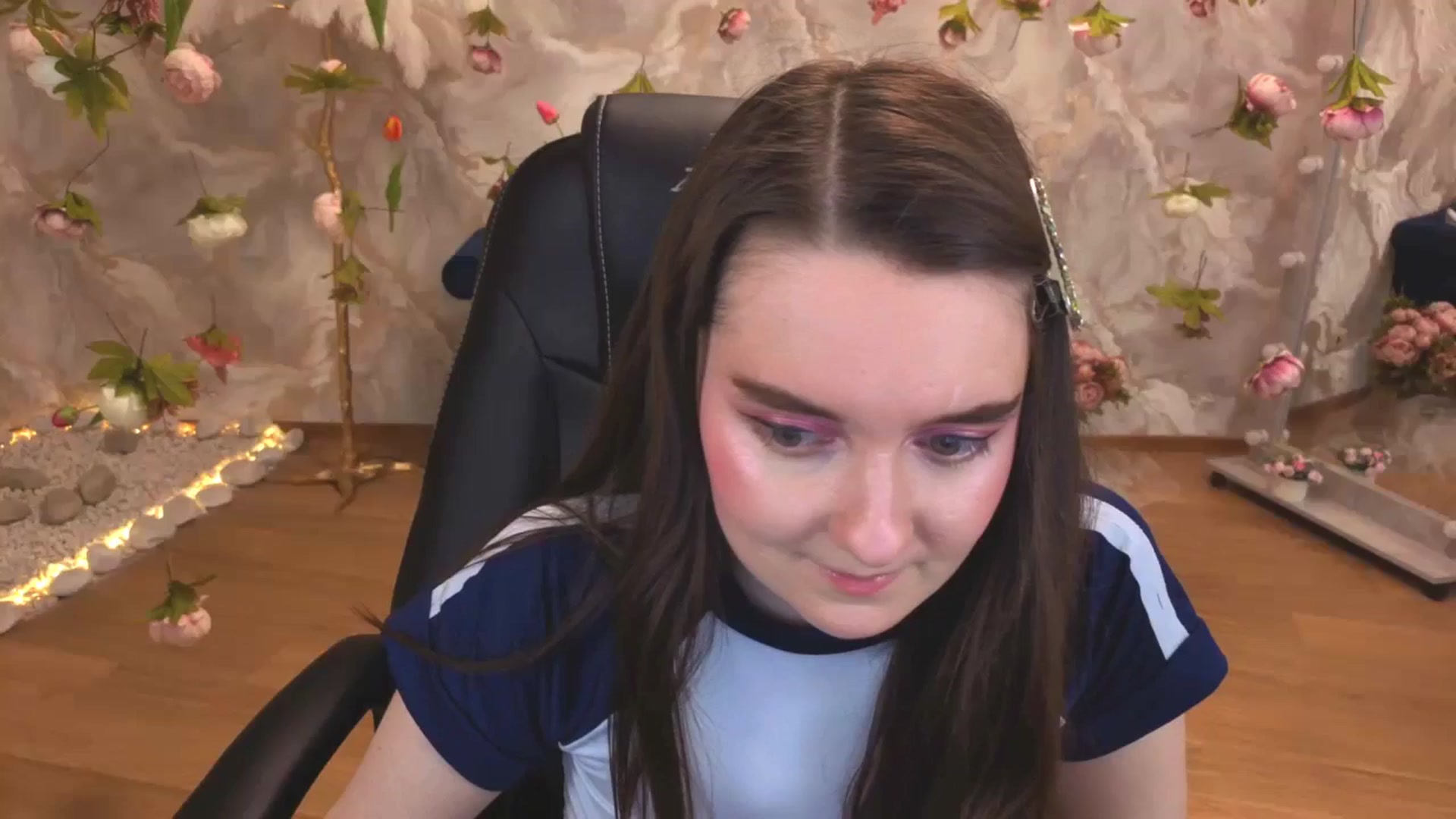 Gallery image thumbnail from Milim_Nava's myfreecams stream on, 04/19/2026, 22:52 image 4 of 20