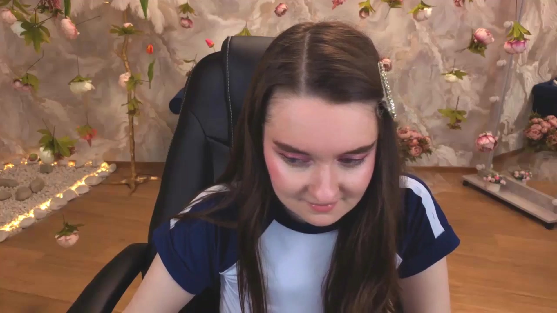 Gallery image thumbnail from Milim_Nava's myfreecams stream on, 04/19/2026, 22:52 image 3 of 20
